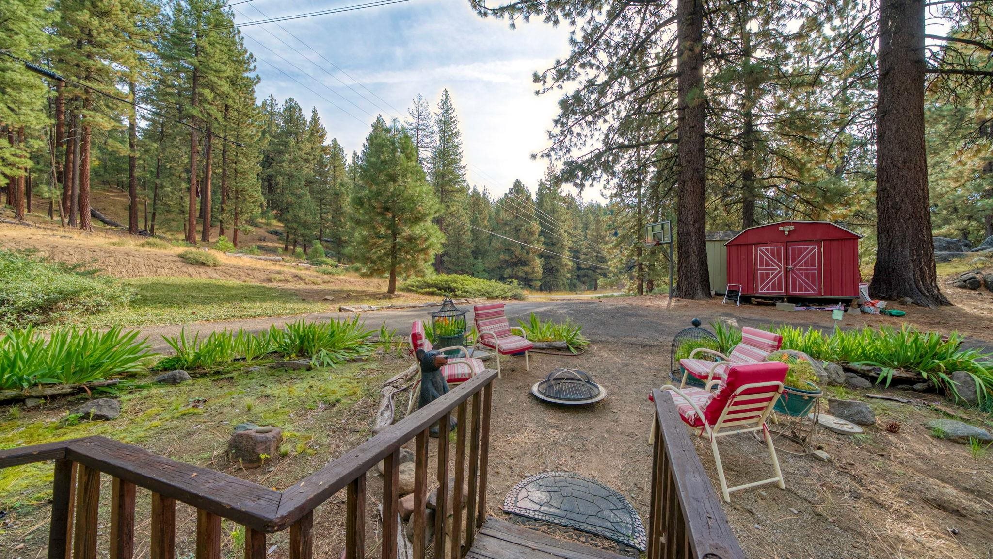 880 Grizzly Road