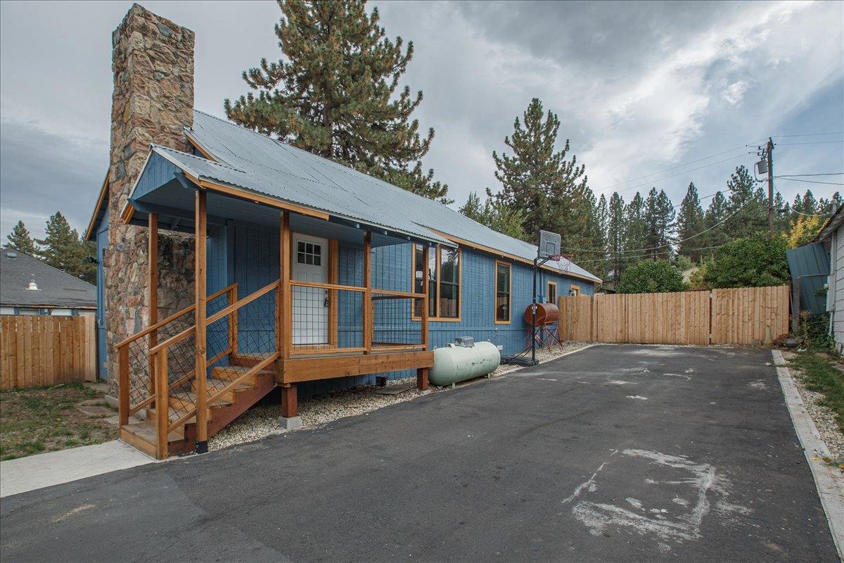 541 Second Avenue