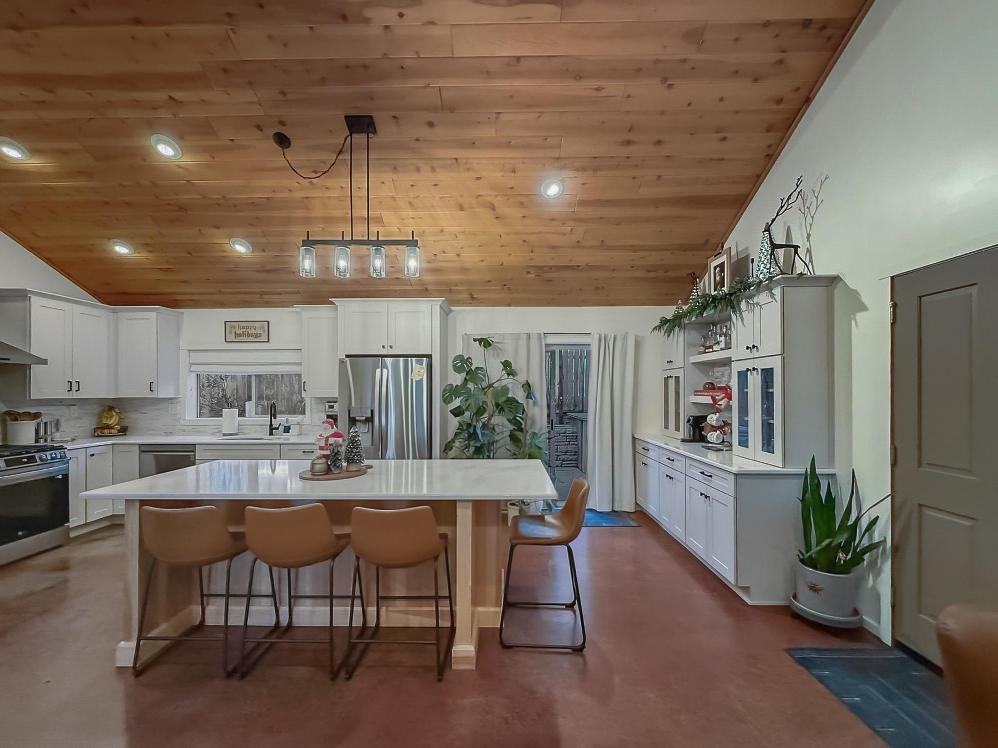717 Ellen Avenue