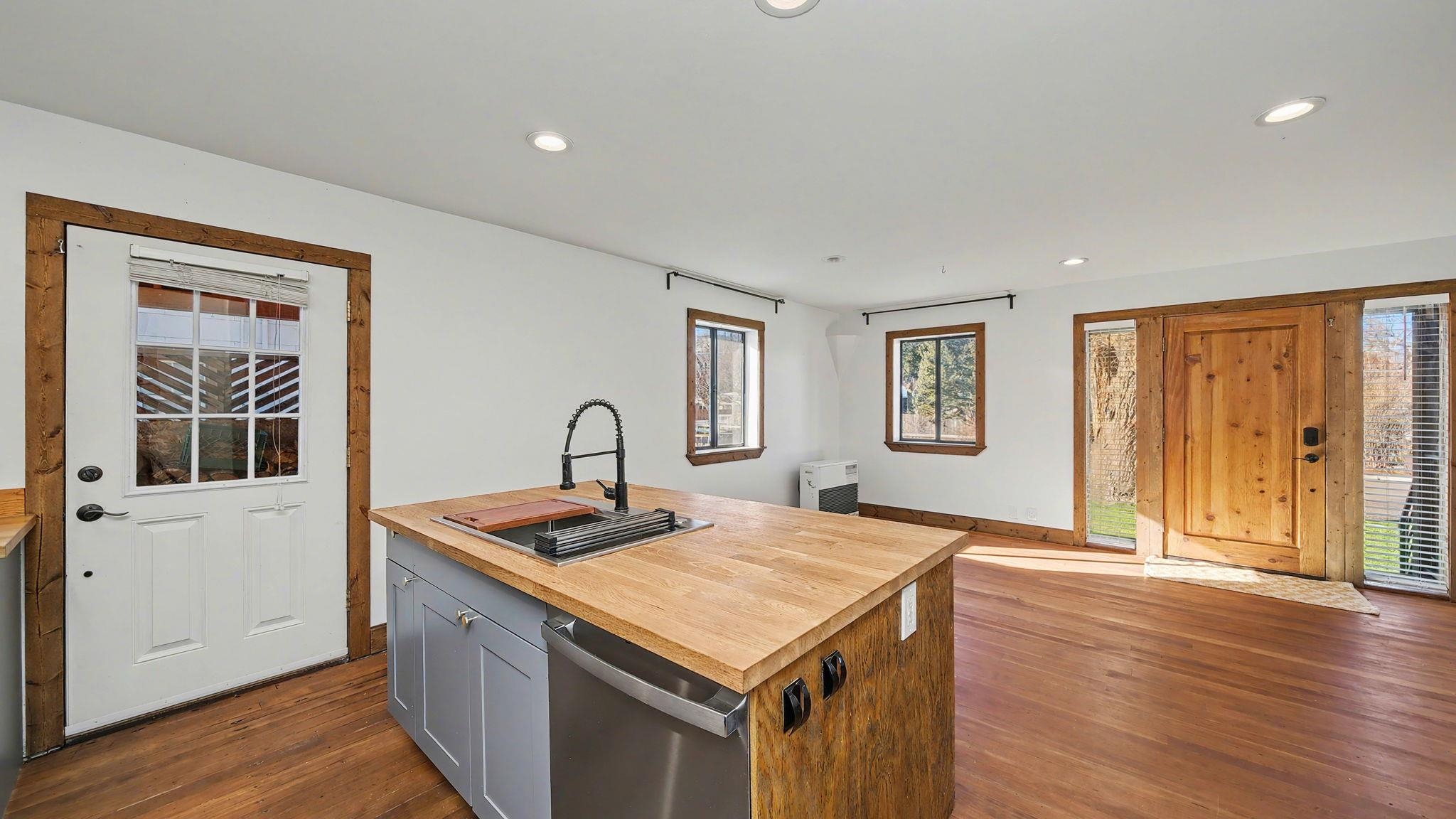 206 Alleghany Street