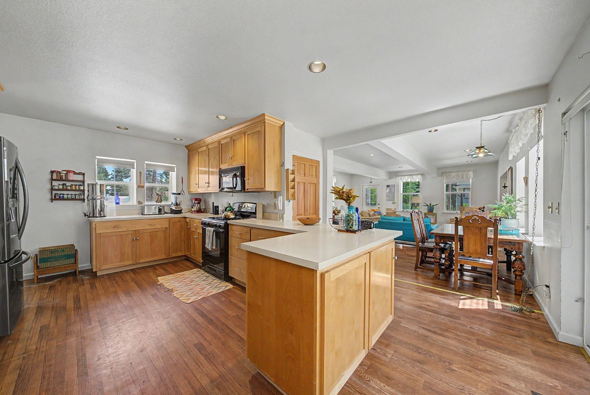 5371 Main Street
