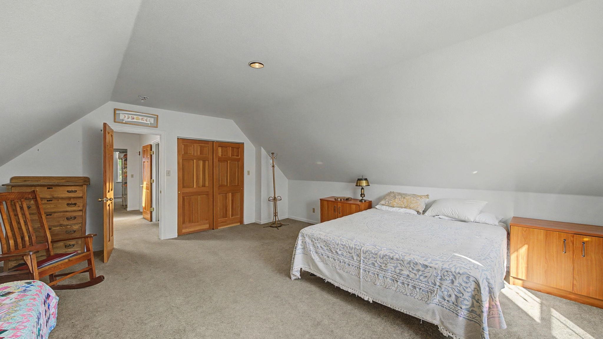 5371 Main Street