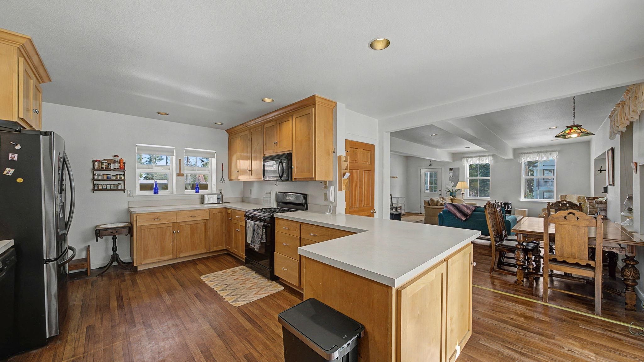 5371 Main Street