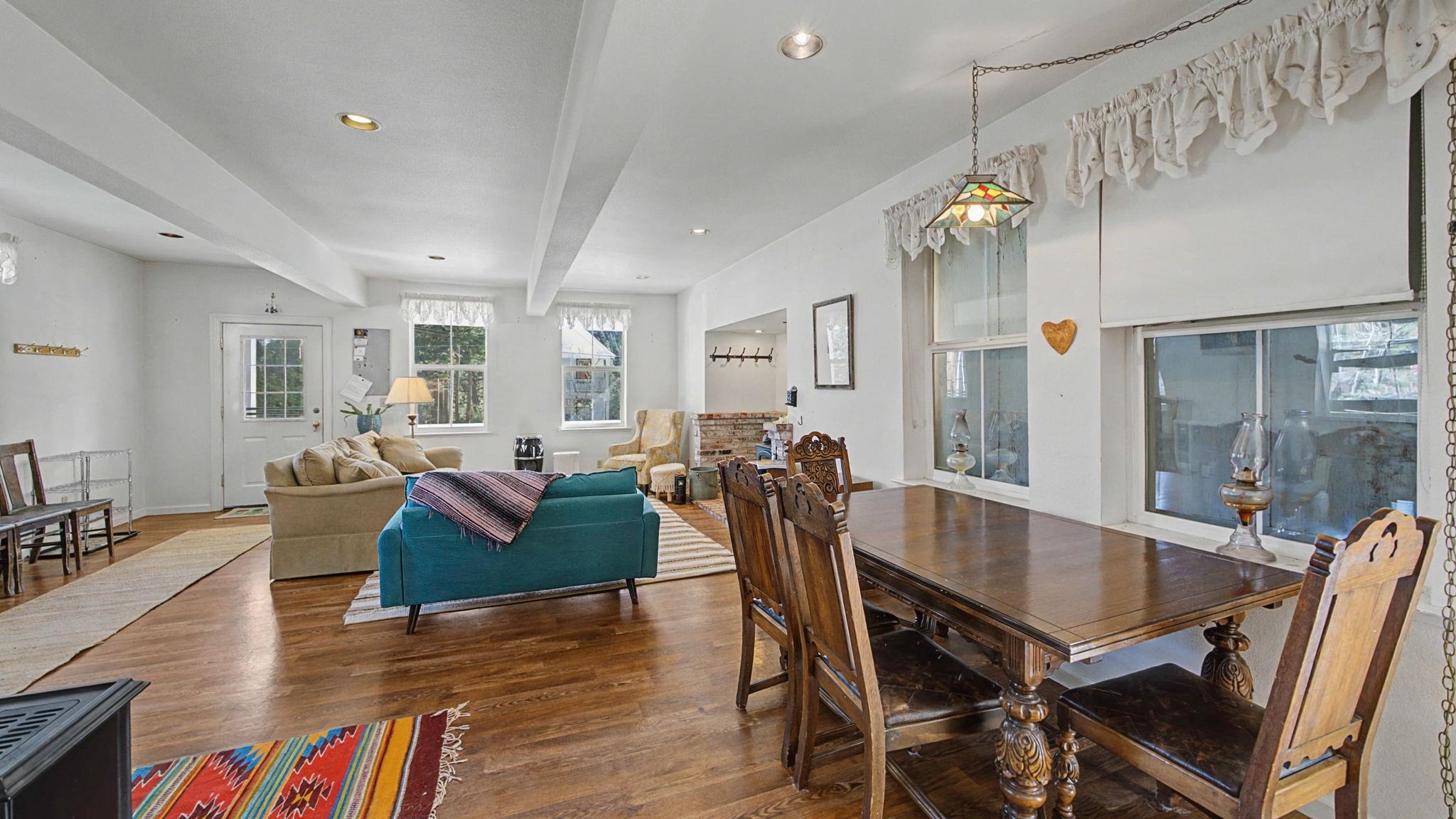 5371 Main Street