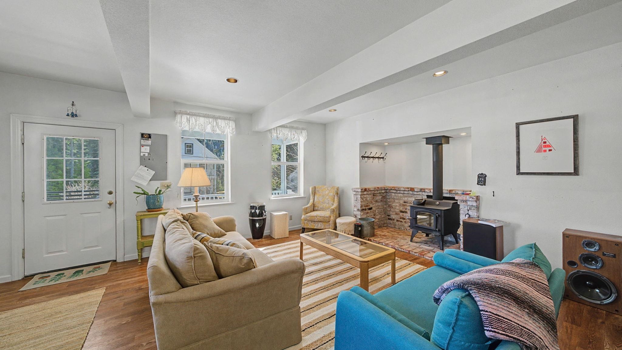 5371 Main Street