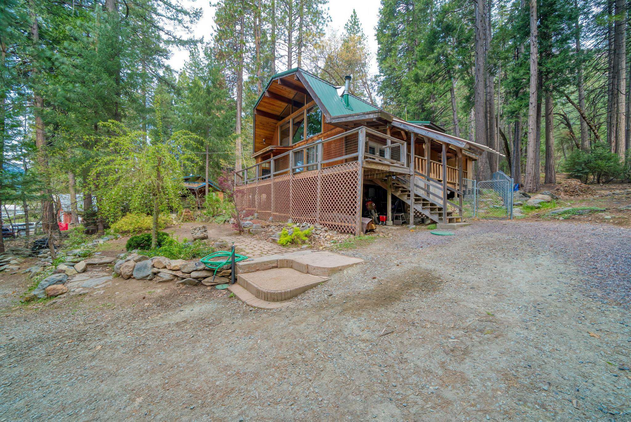 27 Oak Avenue