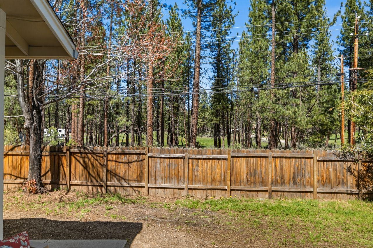 833 W Plumas Avenue