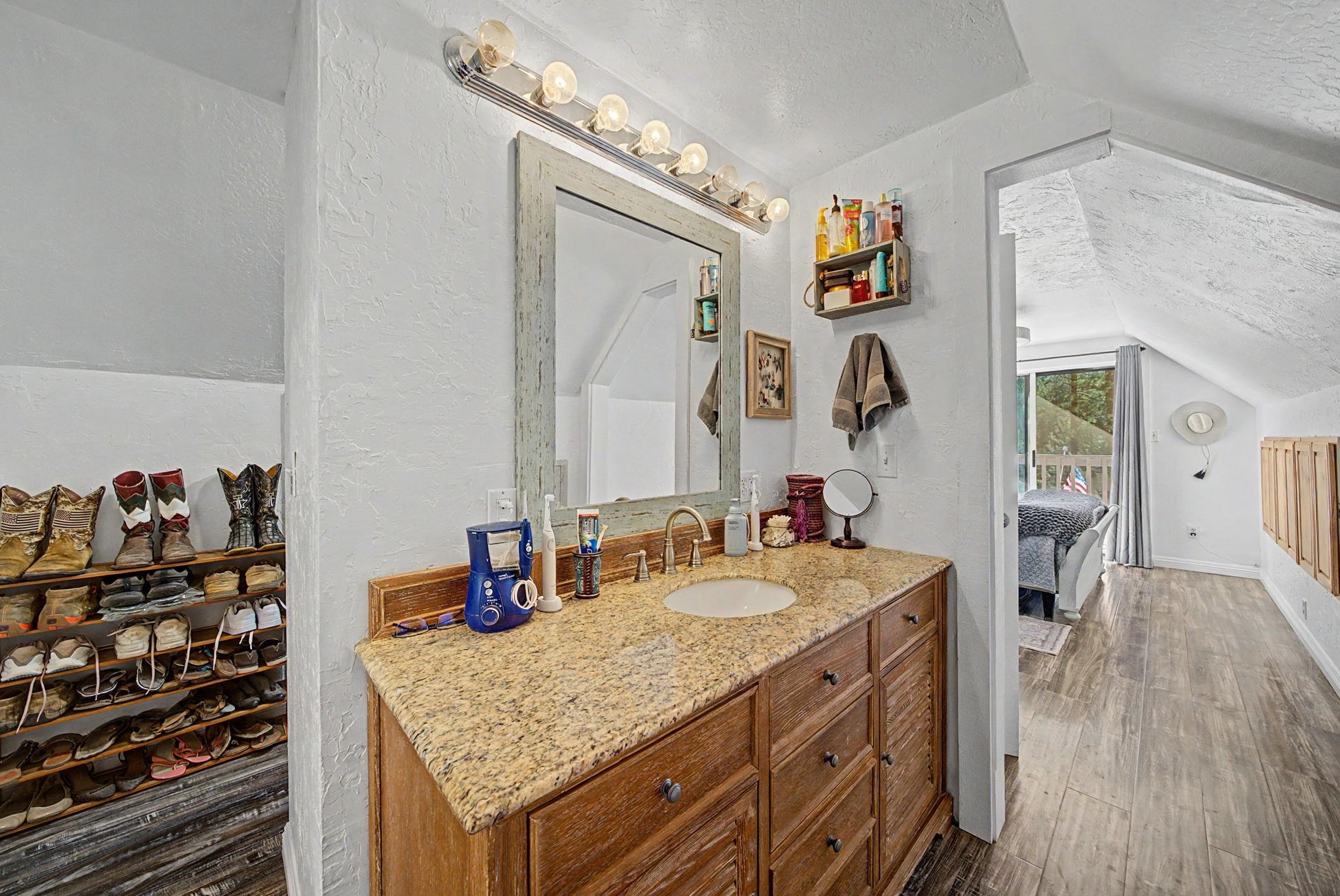 6117 Crackerjack Creek Road