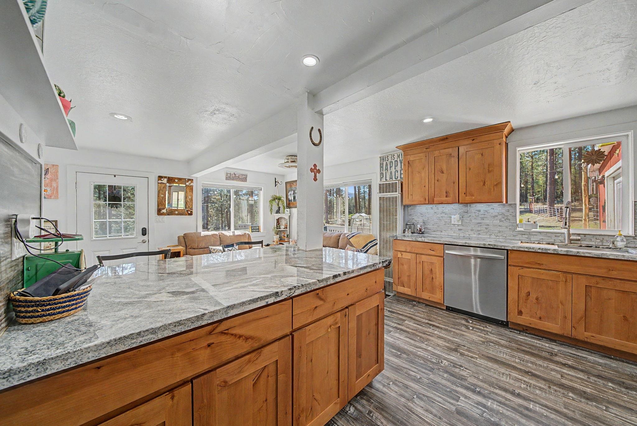 6117 Crackerjack Creek Road