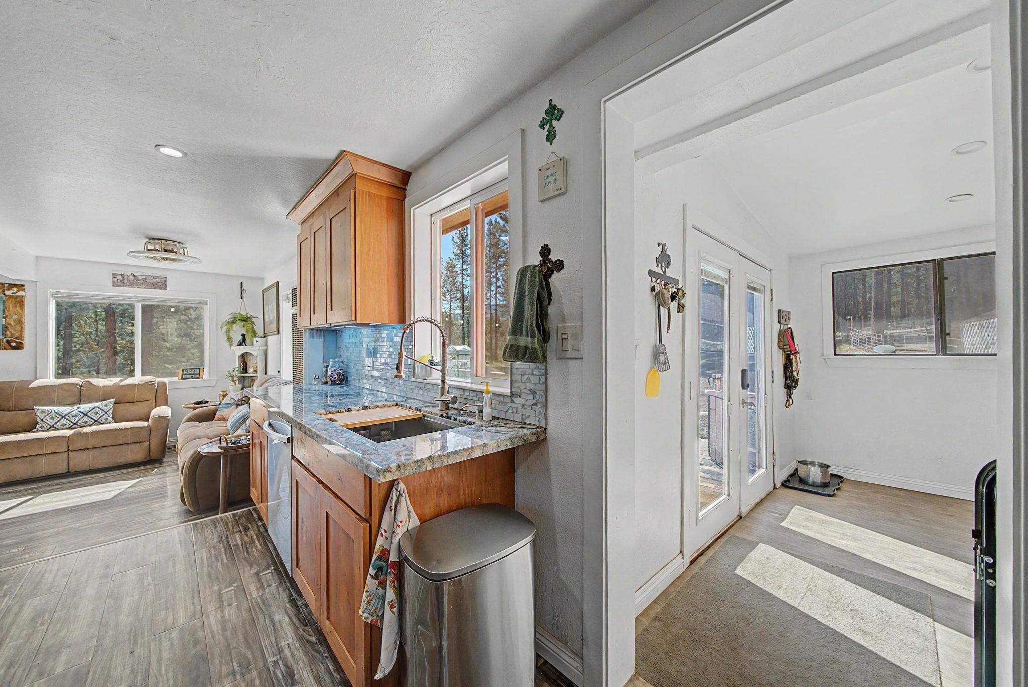 6117 Crackerjack Creek Road