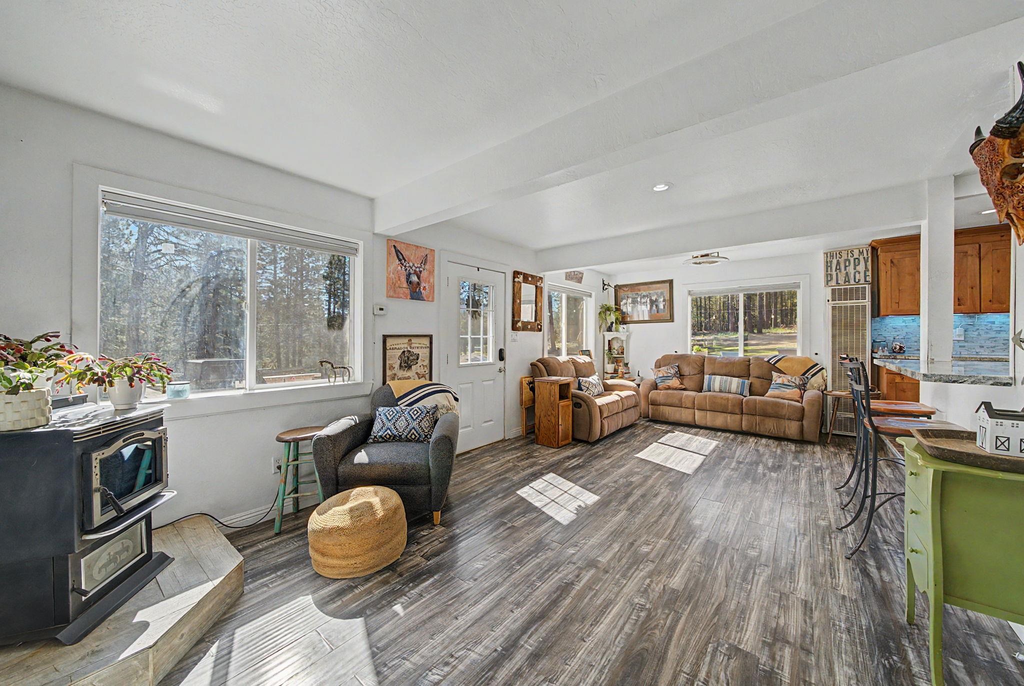 6117 Crackerjack Creek Road
