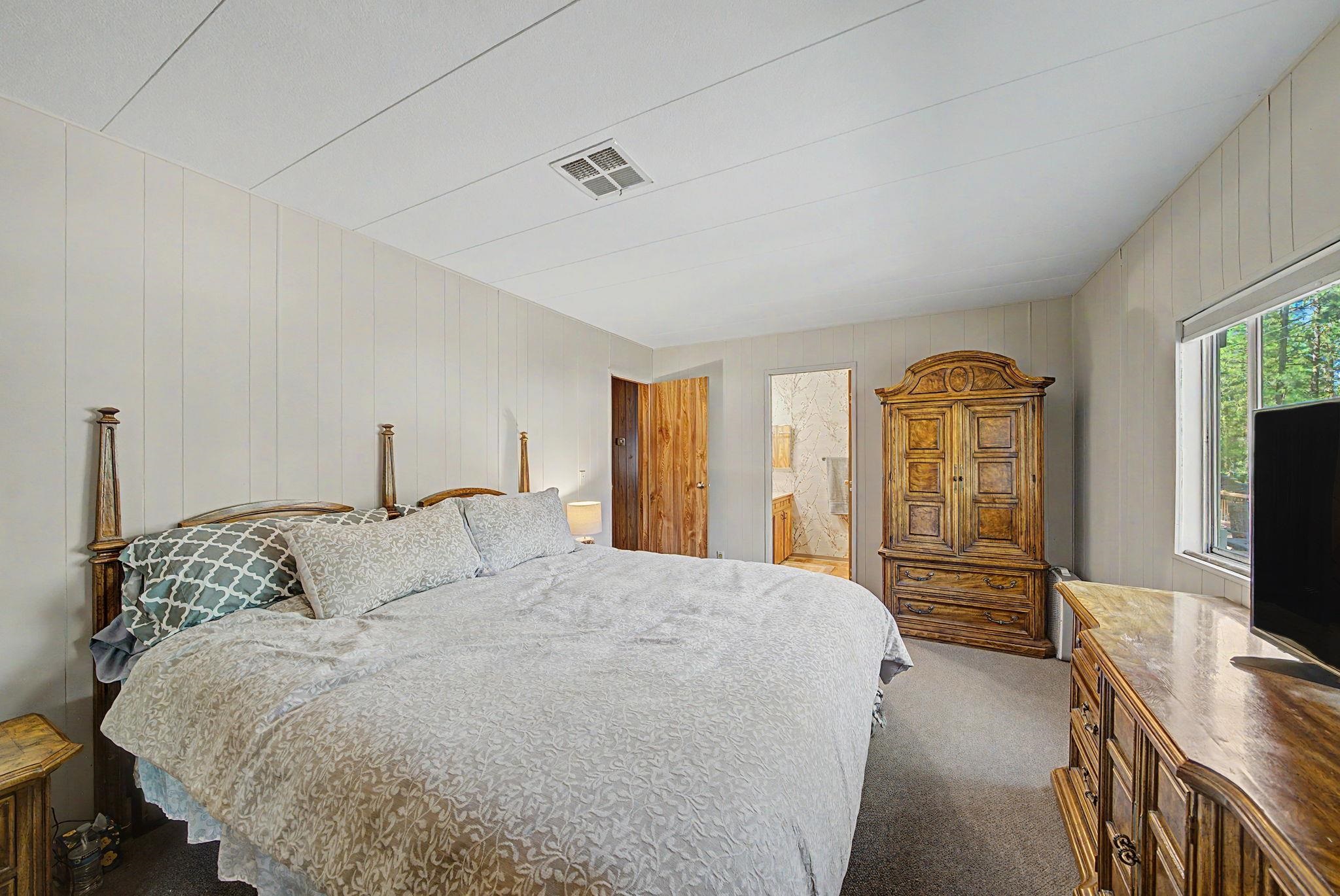 5685 Casey Jones Road
