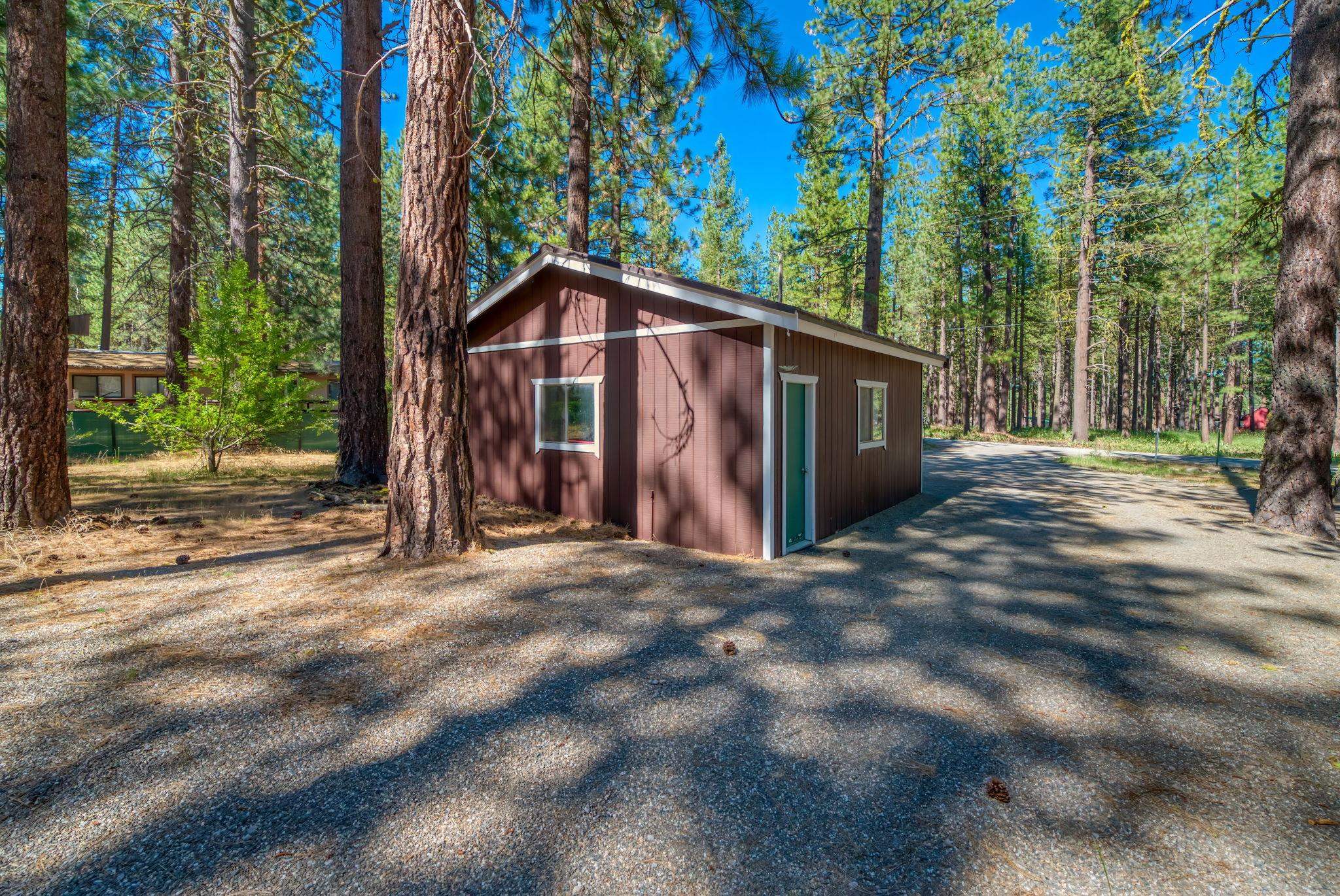5685 Casey Jones Road