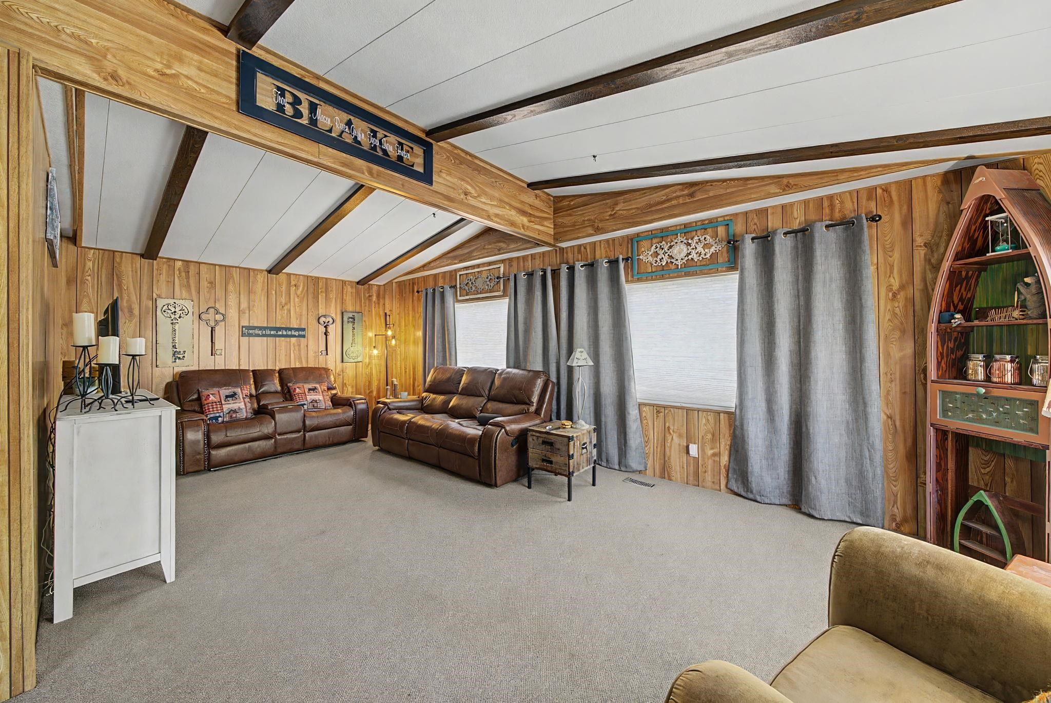5685 Casey Jones Road