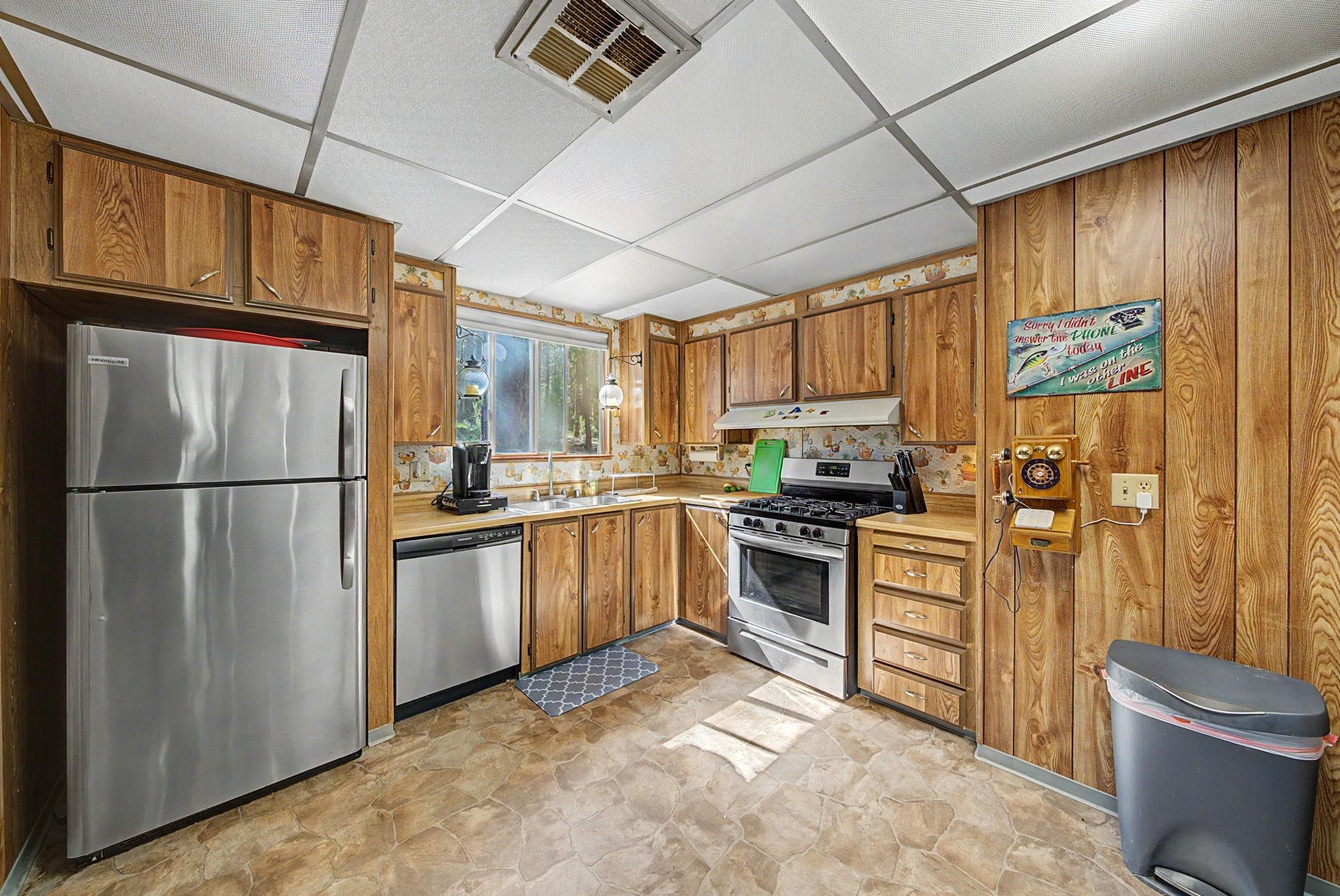 5685 Casey Jones Road