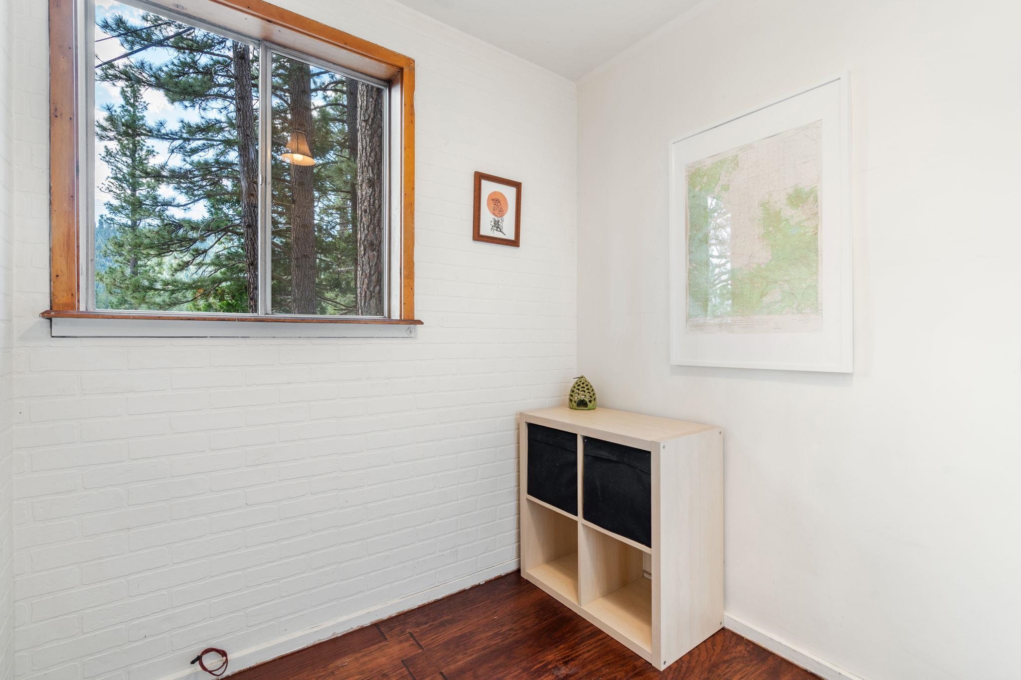 10 Egbert Lane