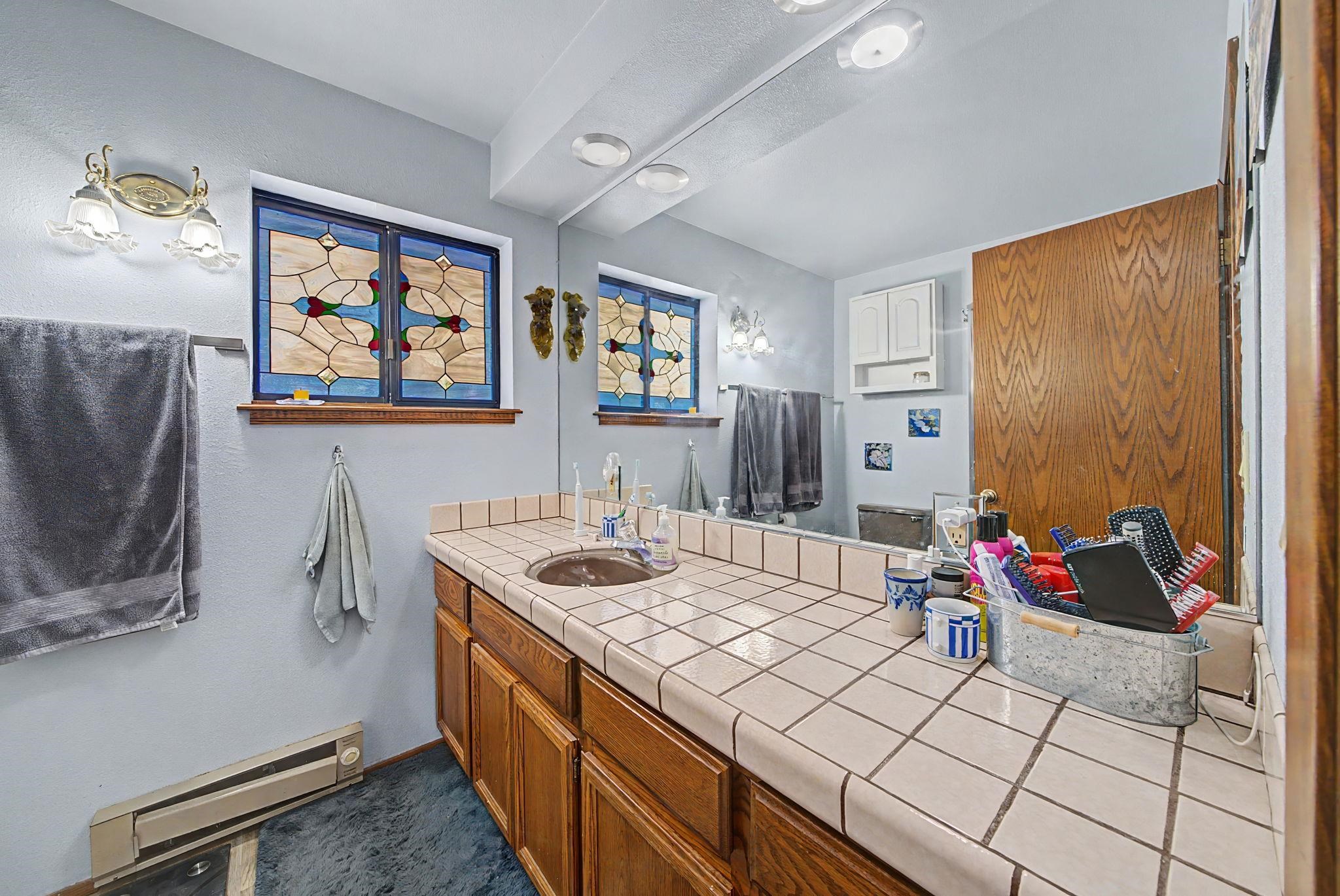 1411 Rocky Cliff Road