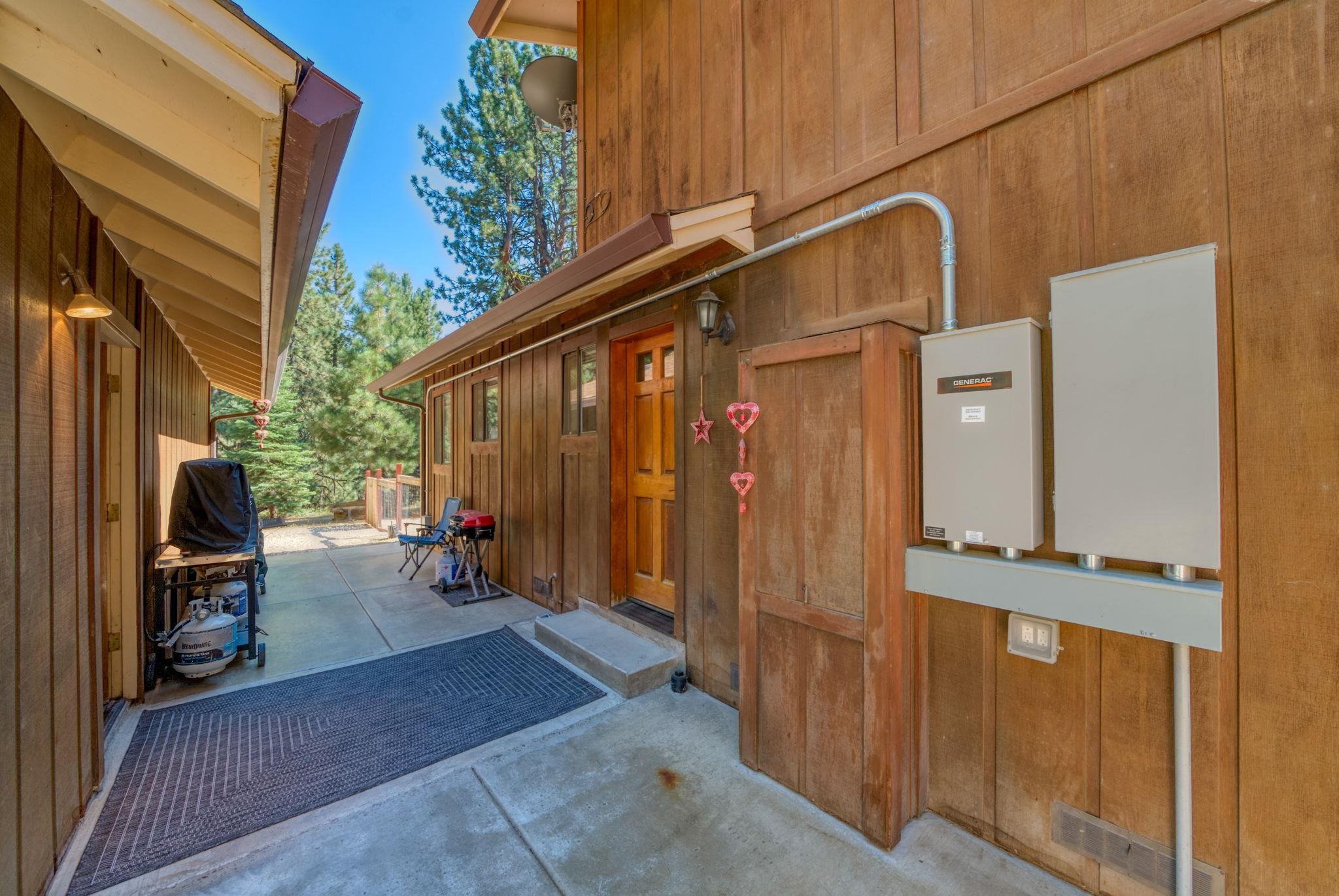 1411 Rocky Cliff Road