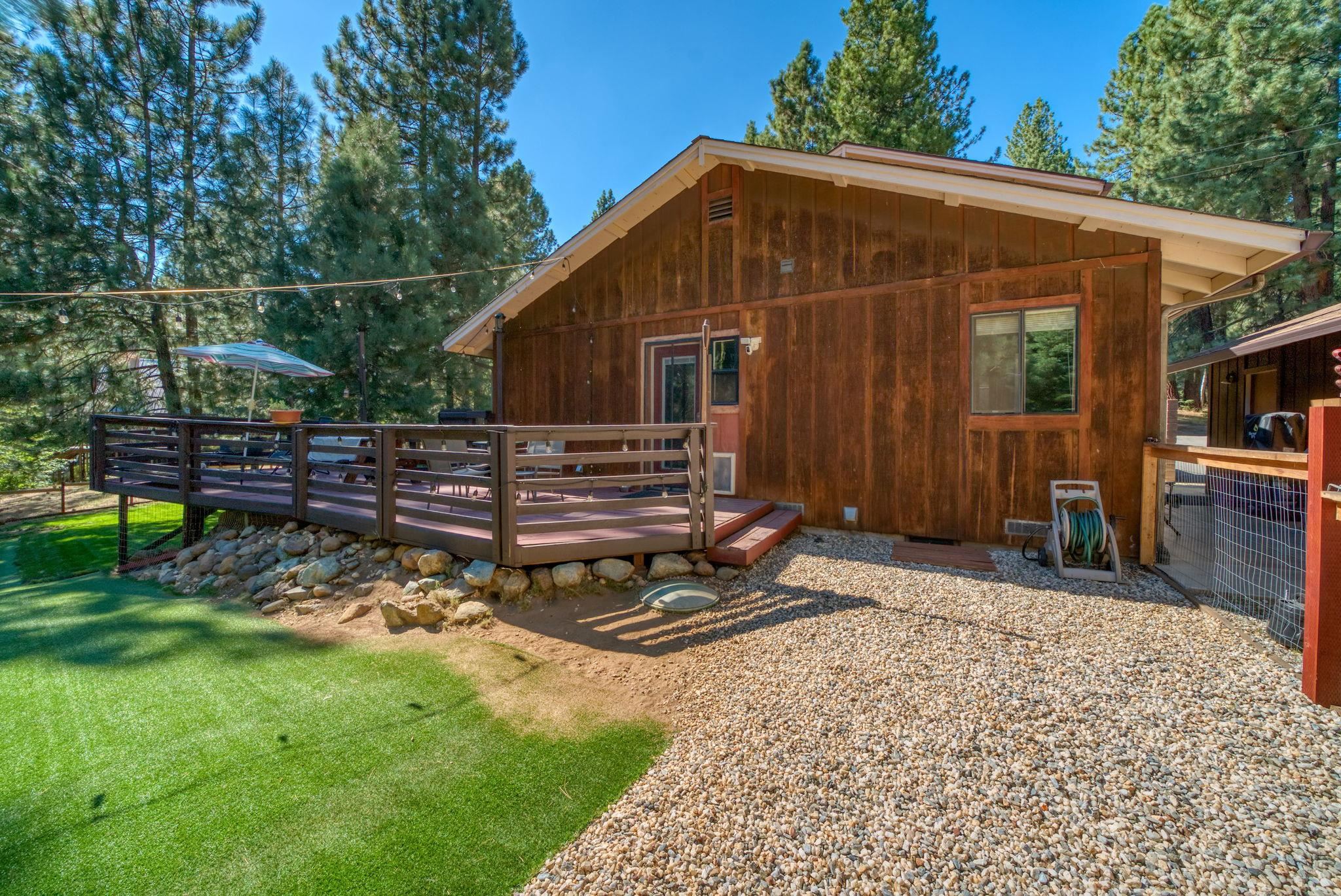 1411 Rocky Cliff Road