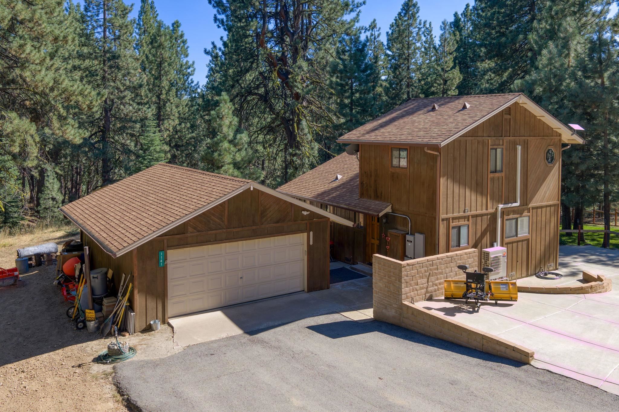 1411 Rocky Cliff Road