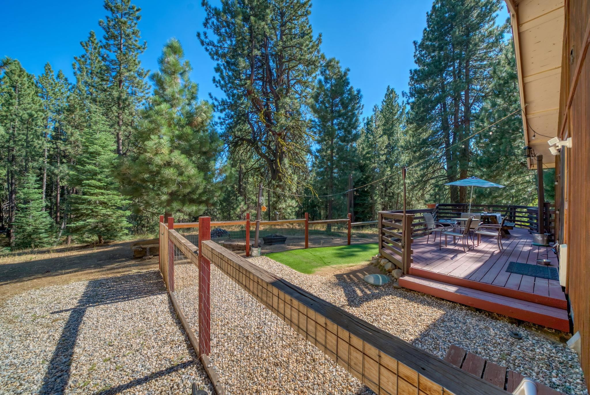 1411 Rocky Cliff Road