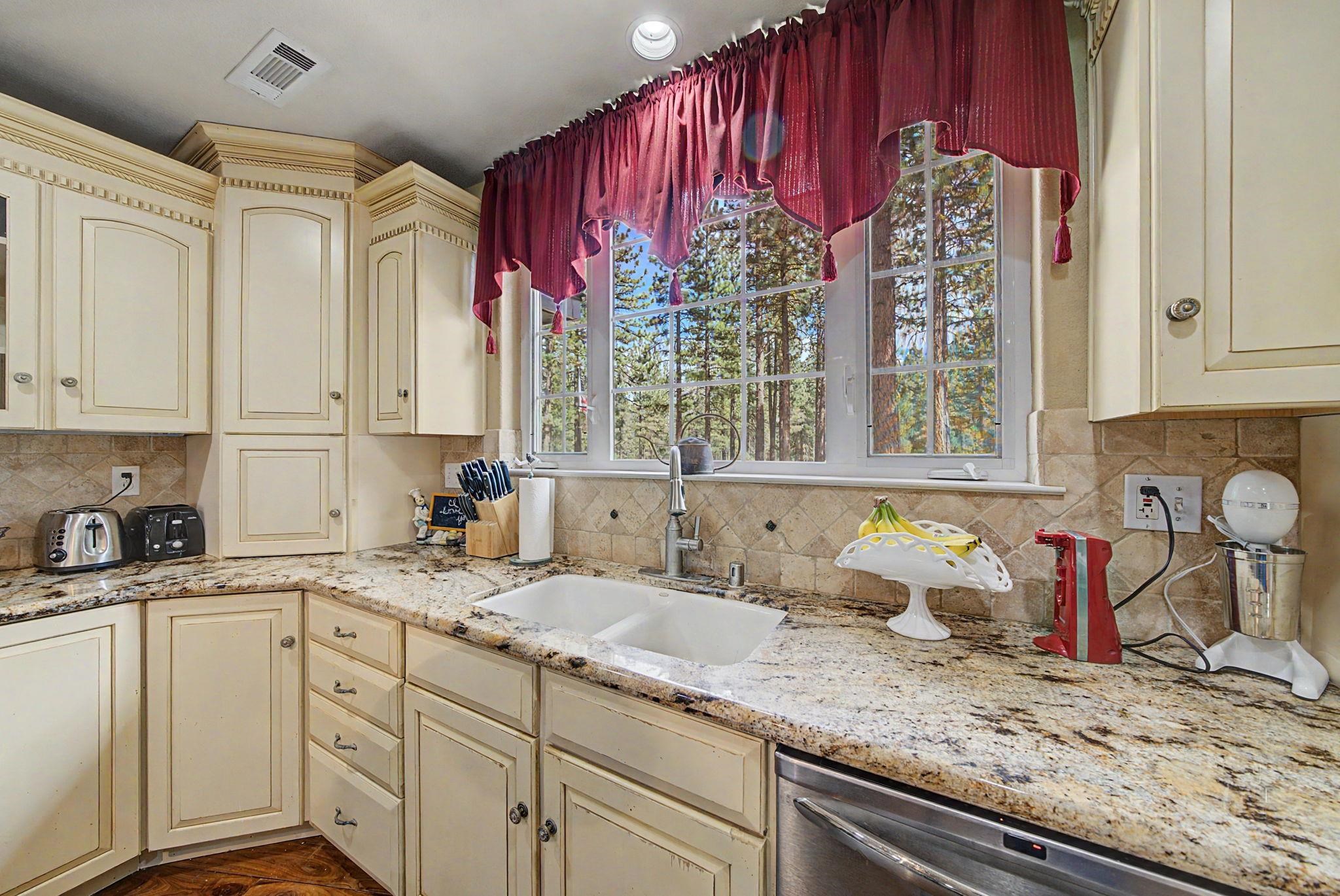 6468 Carmen Valley Road