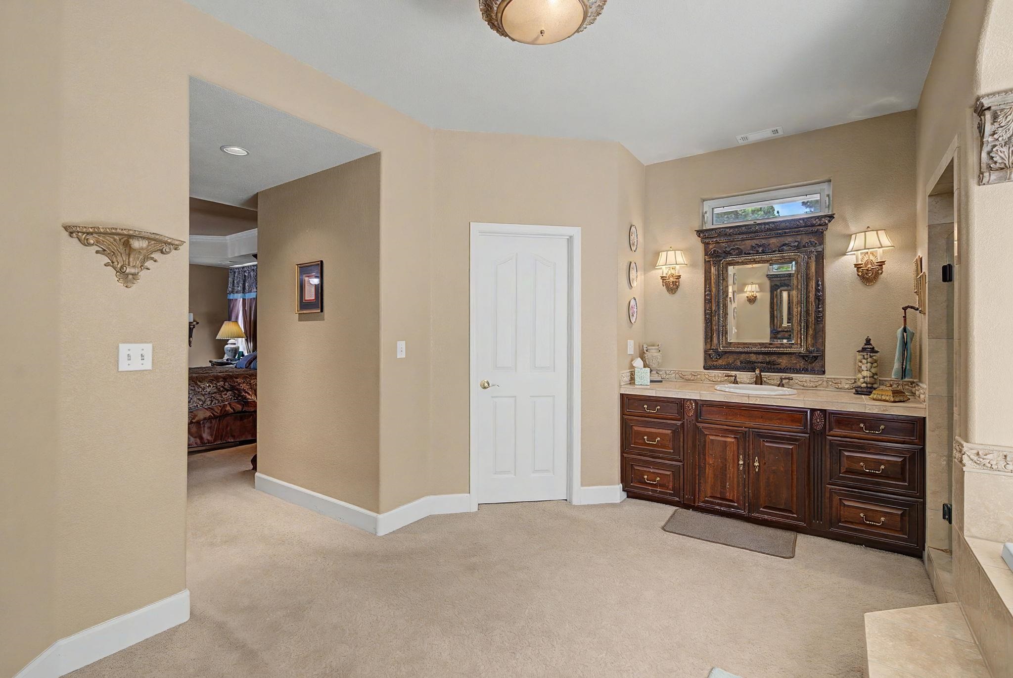 6468 Carmen Valley Road