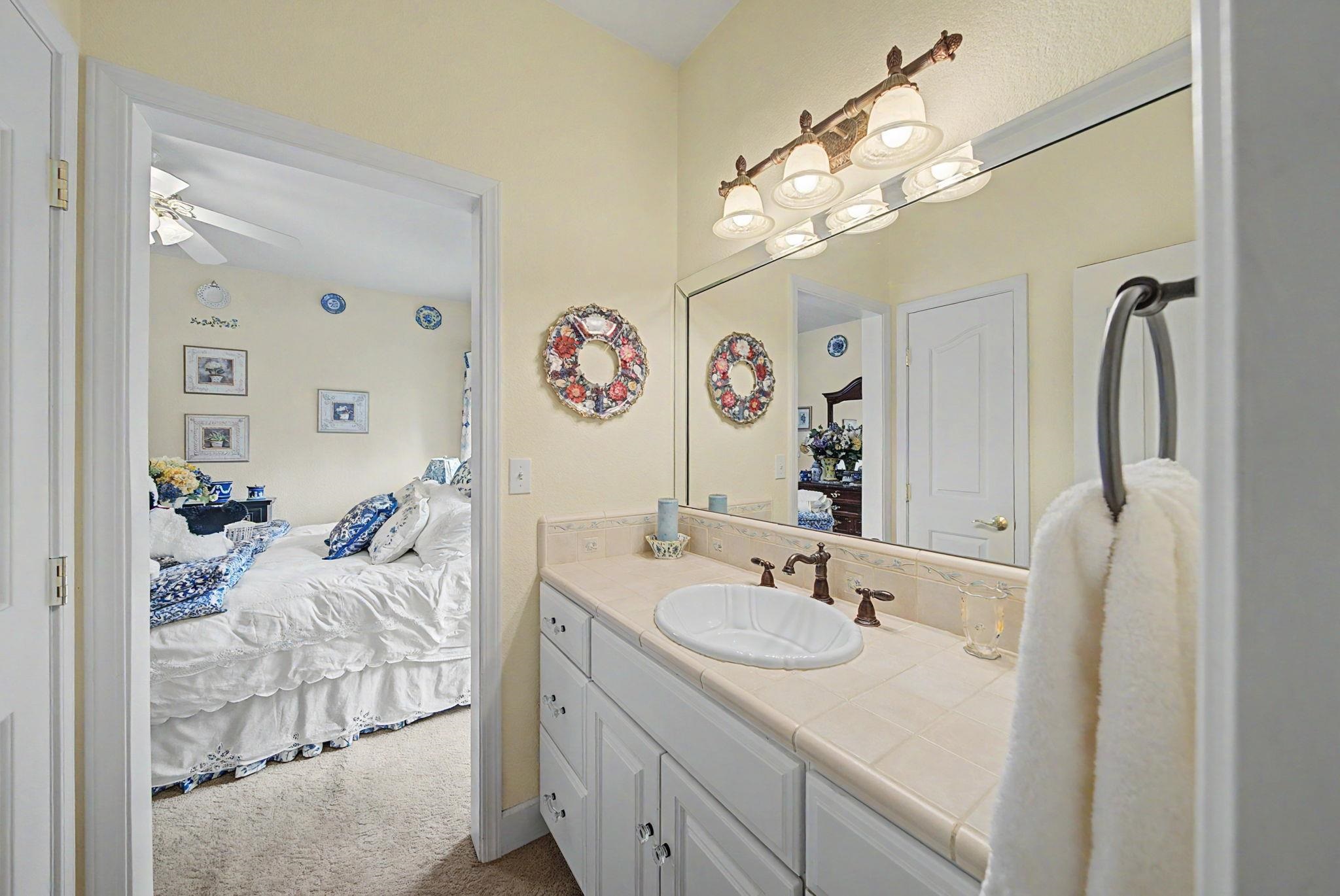 6468 Carmen Valley Road