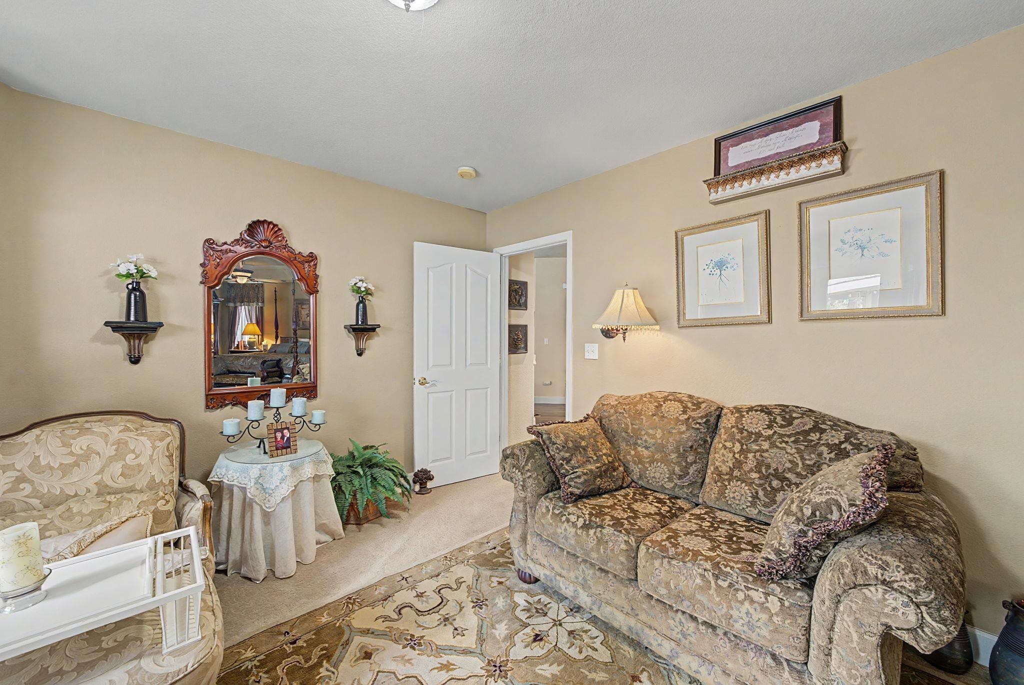 6468 Carmen Valley Road