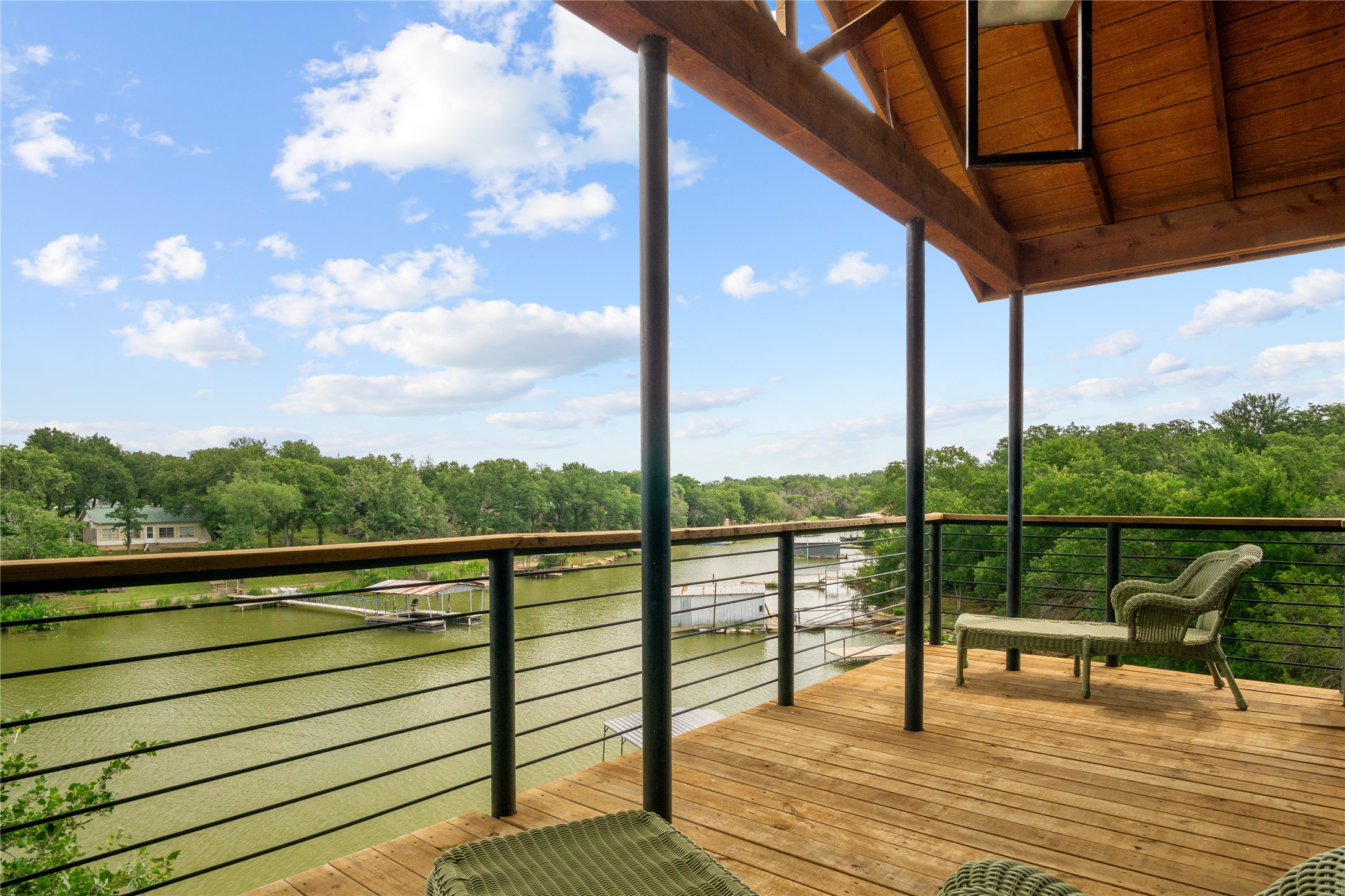 1458 N Lakeview Drive