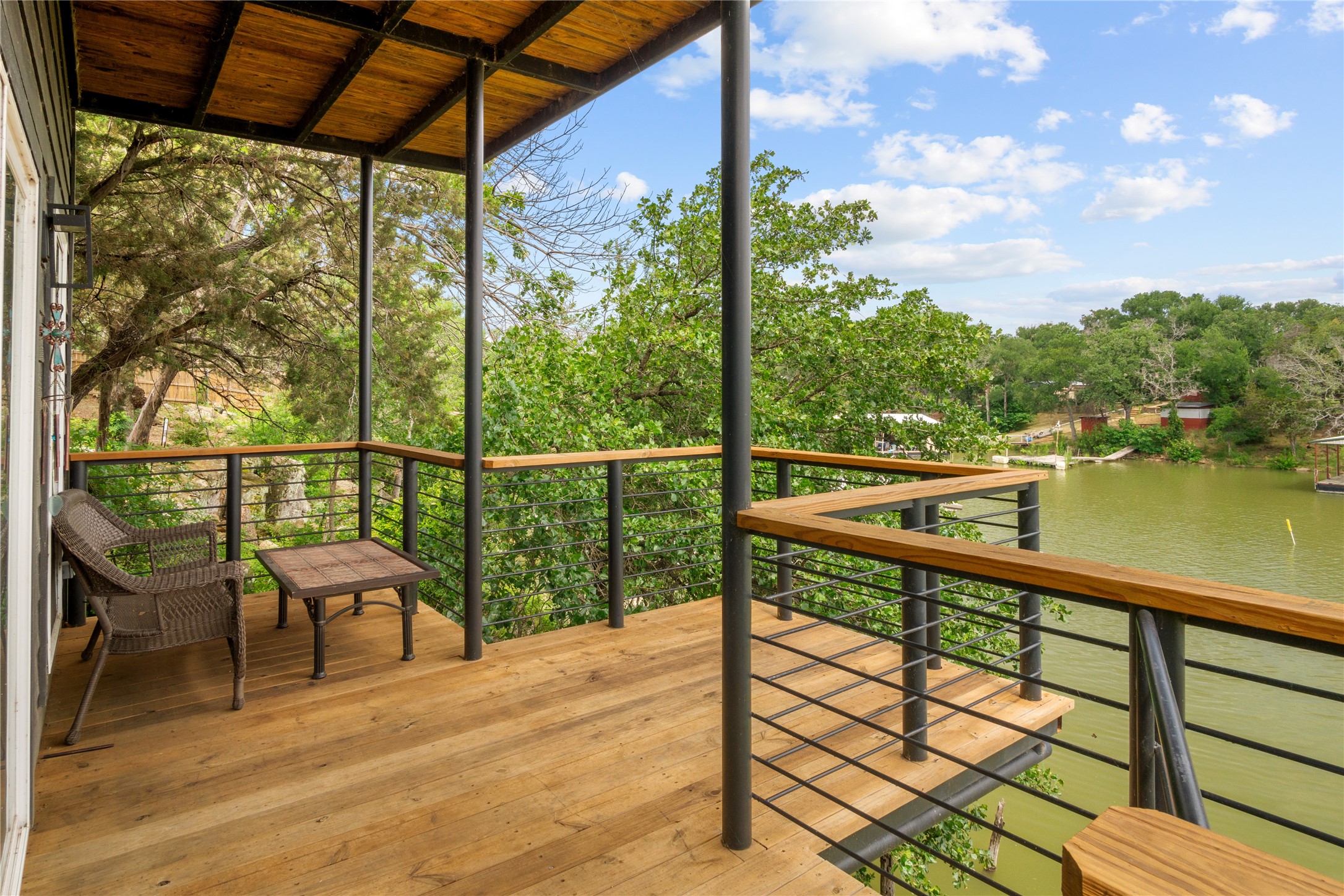 1458 N Lakeview Drive