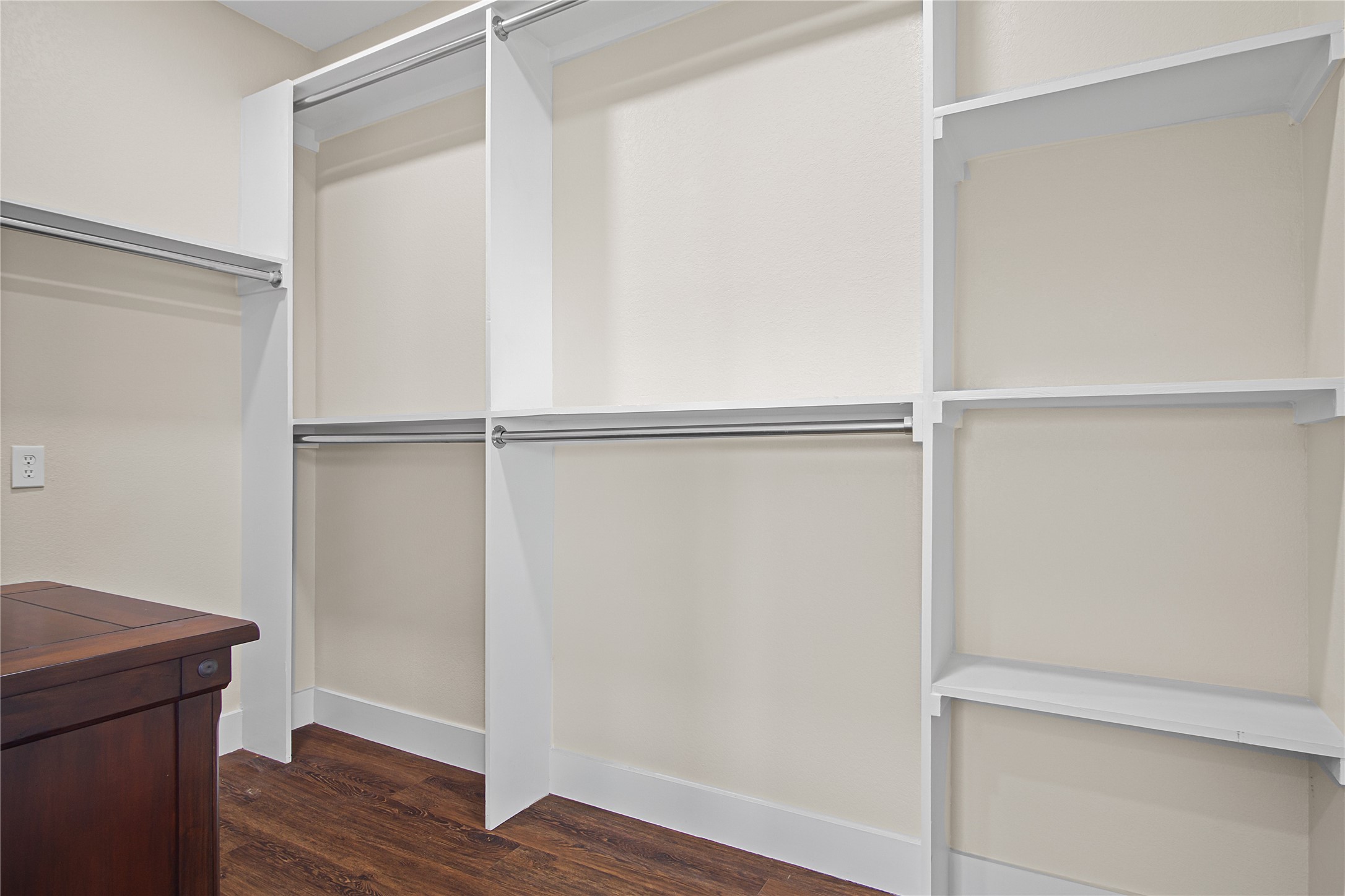 1458 N Lakeview Drive