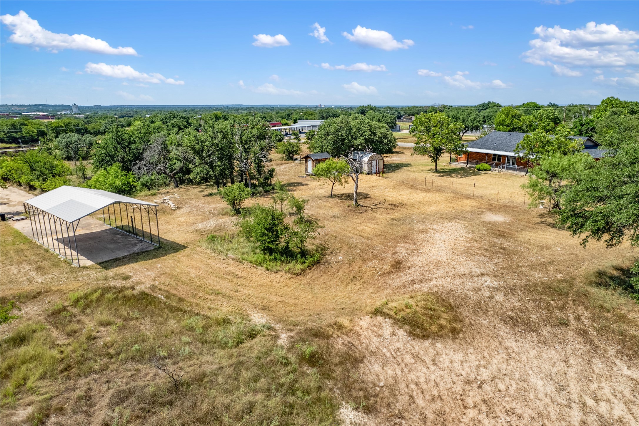 4101 River Oaks Dr