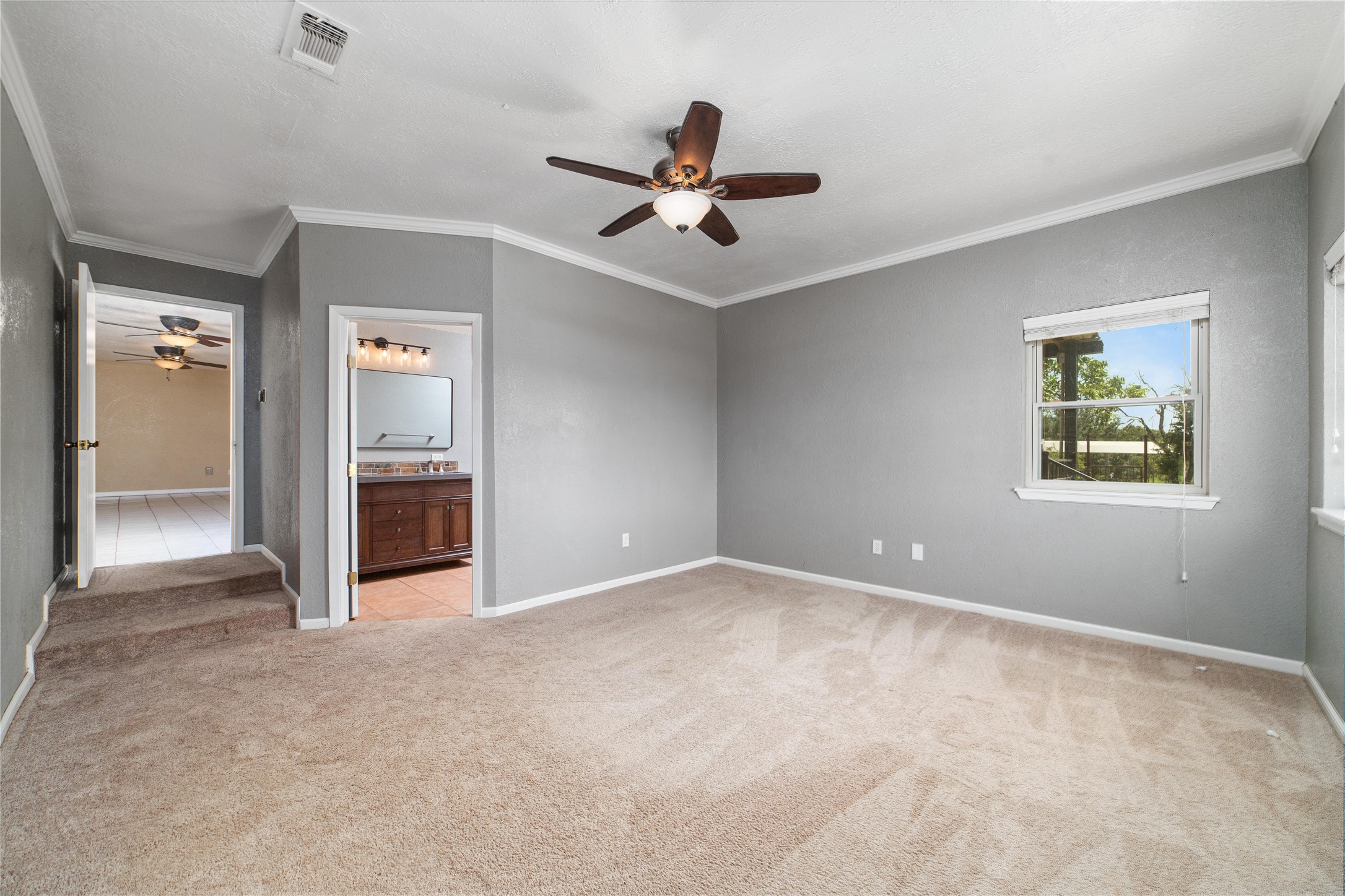 4101 River Oaks Dr