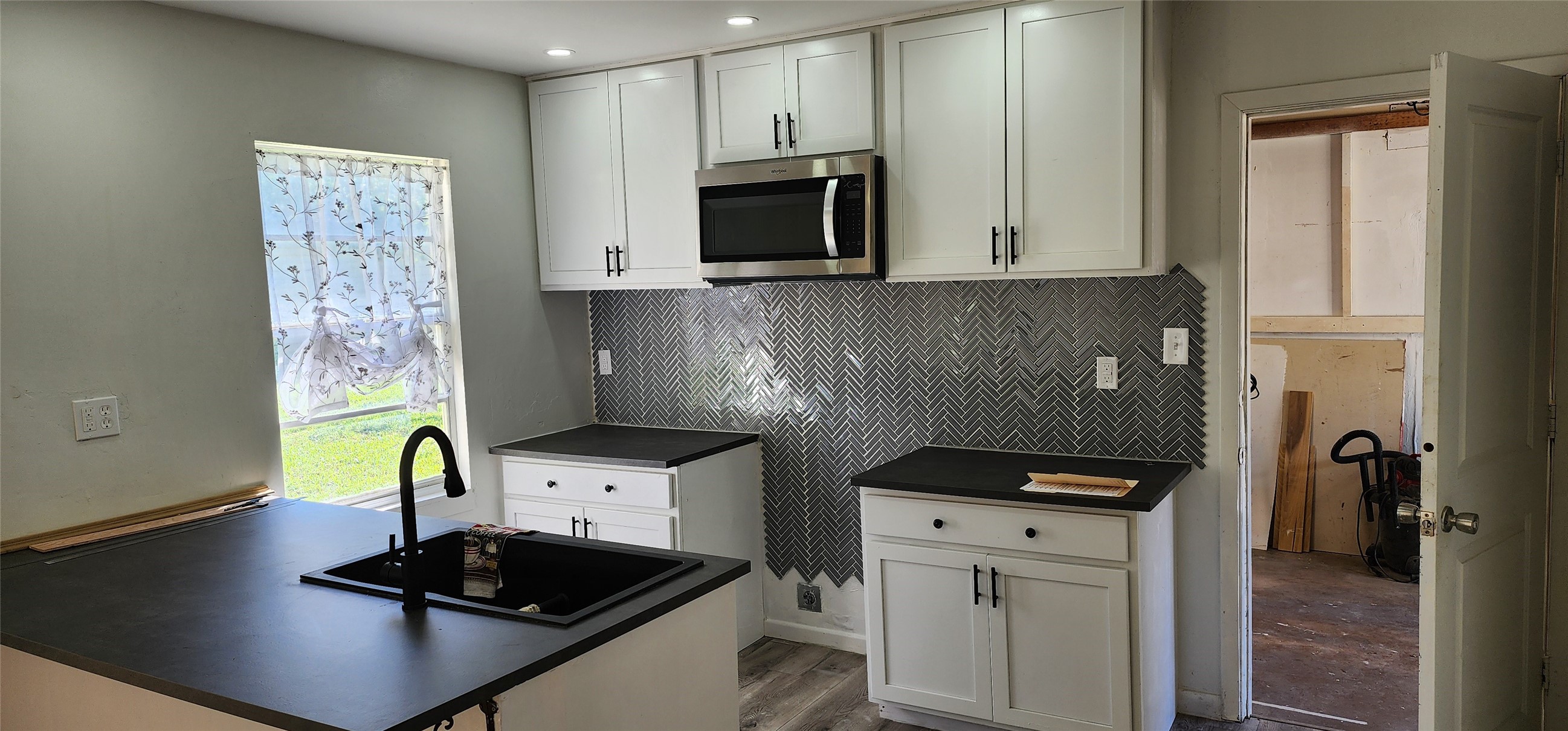 509 E Pershing