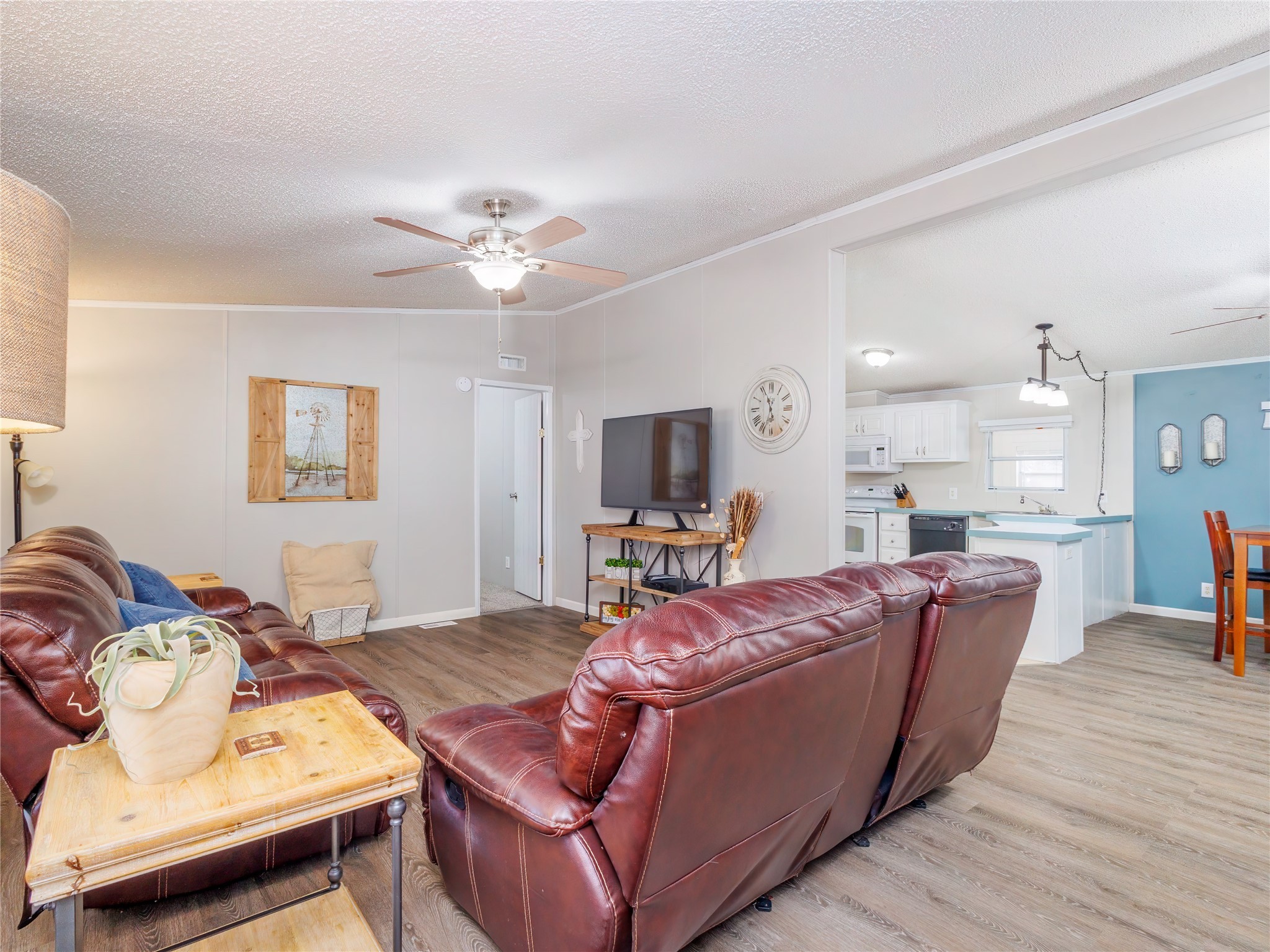 4300 Lake Shore Drive
