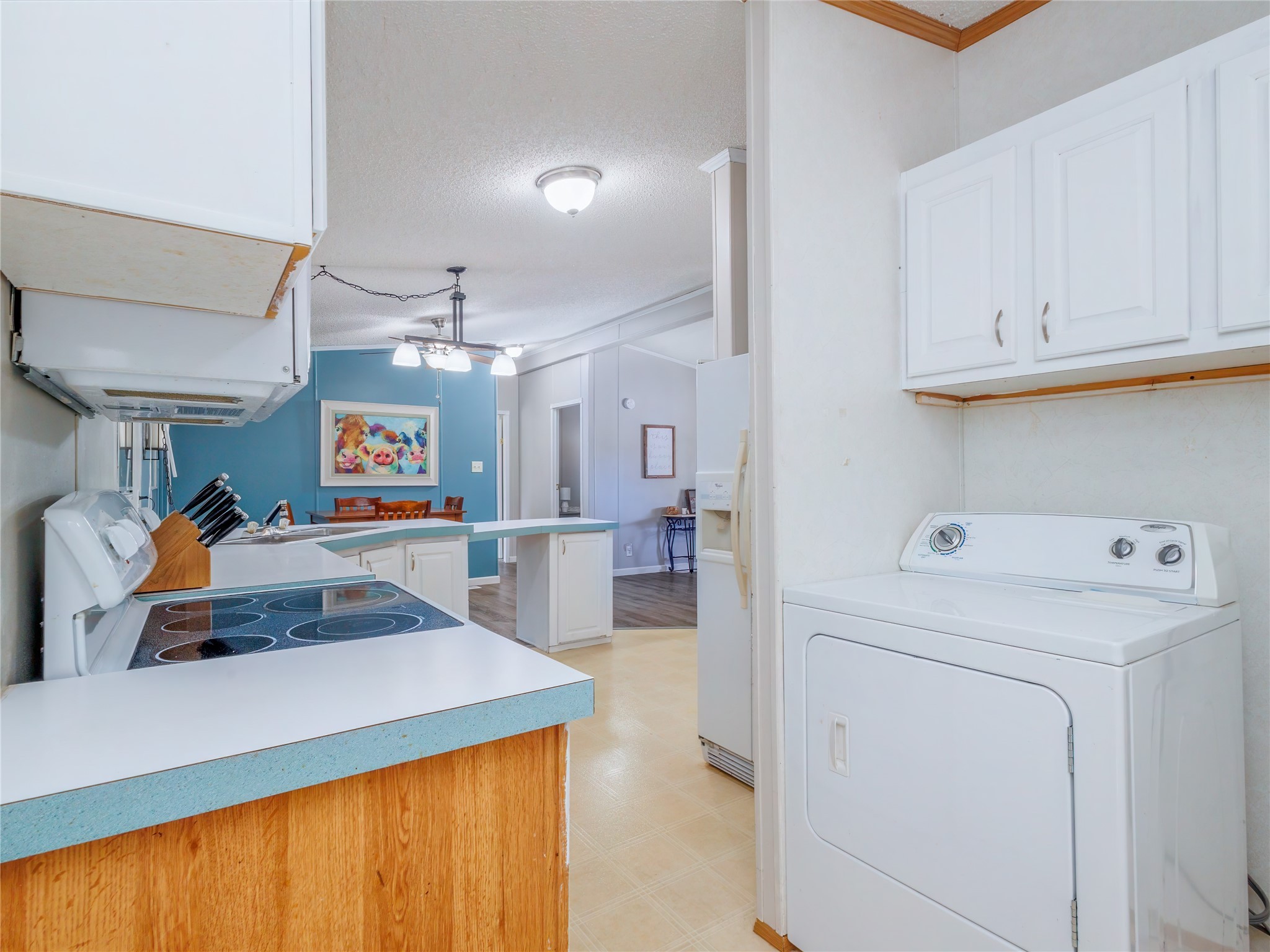 4300 Lake Shore Drive