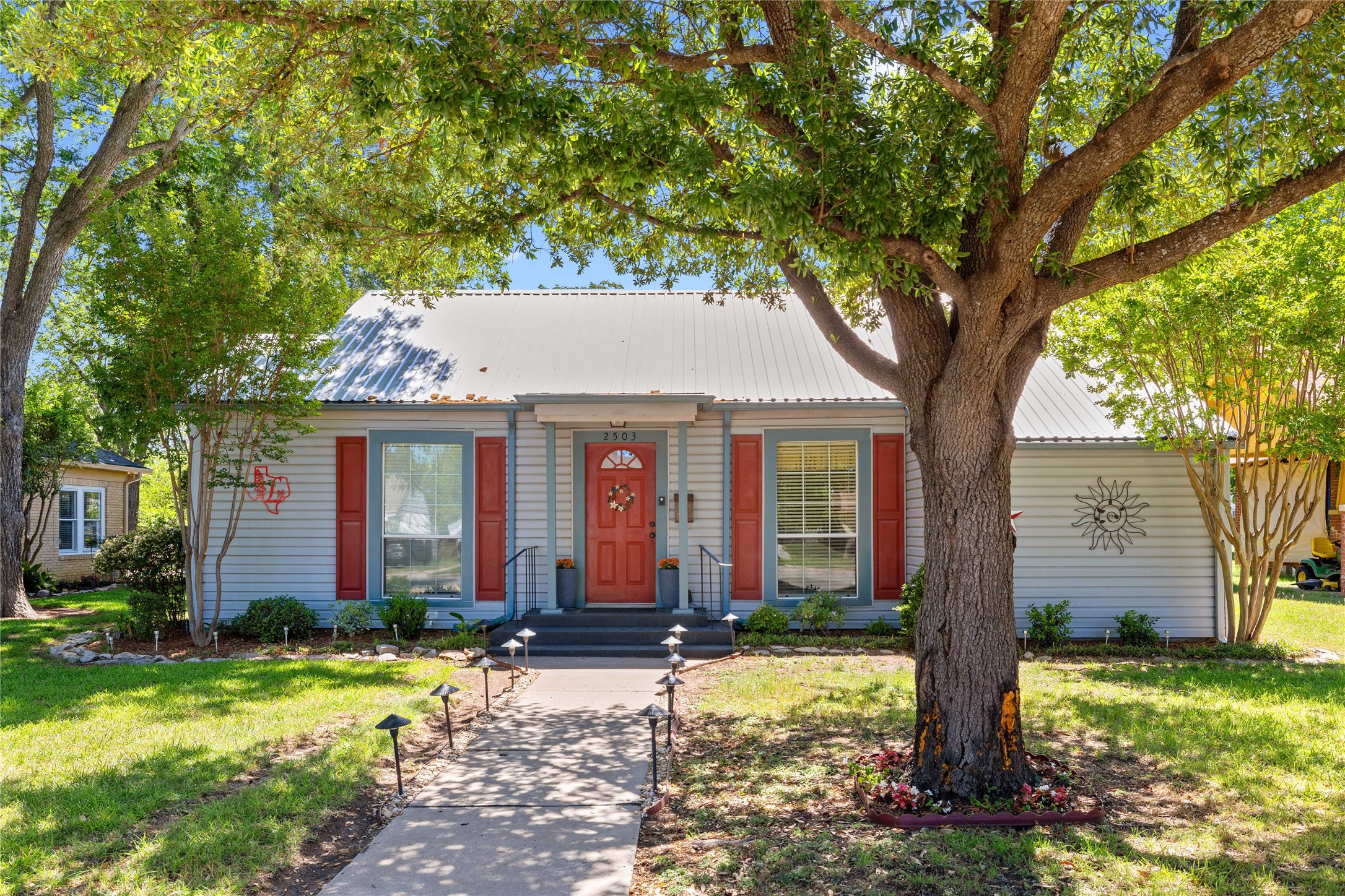 2503 Elizabeth Drive
