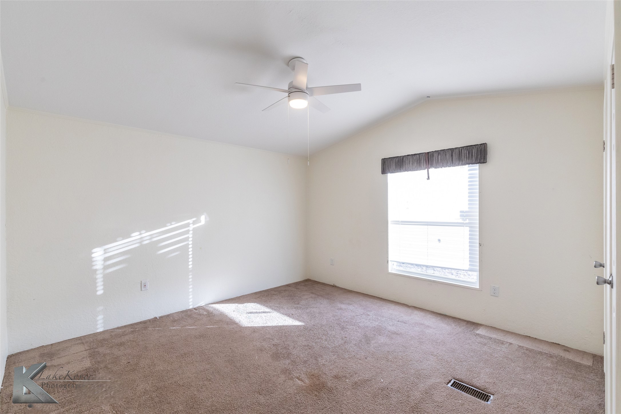 5121 Lake Shore Drive