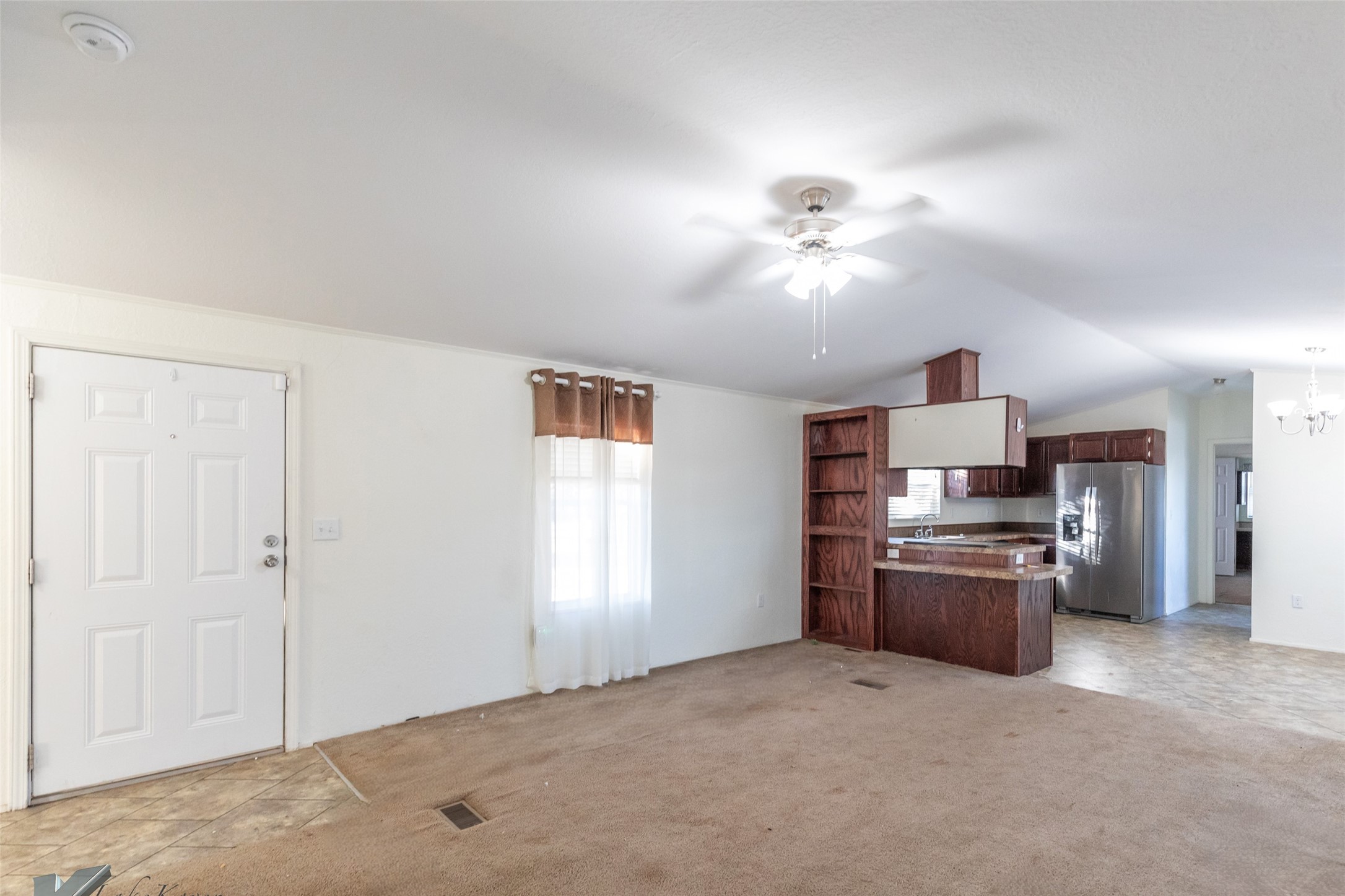 5121 Lake Shore Drive