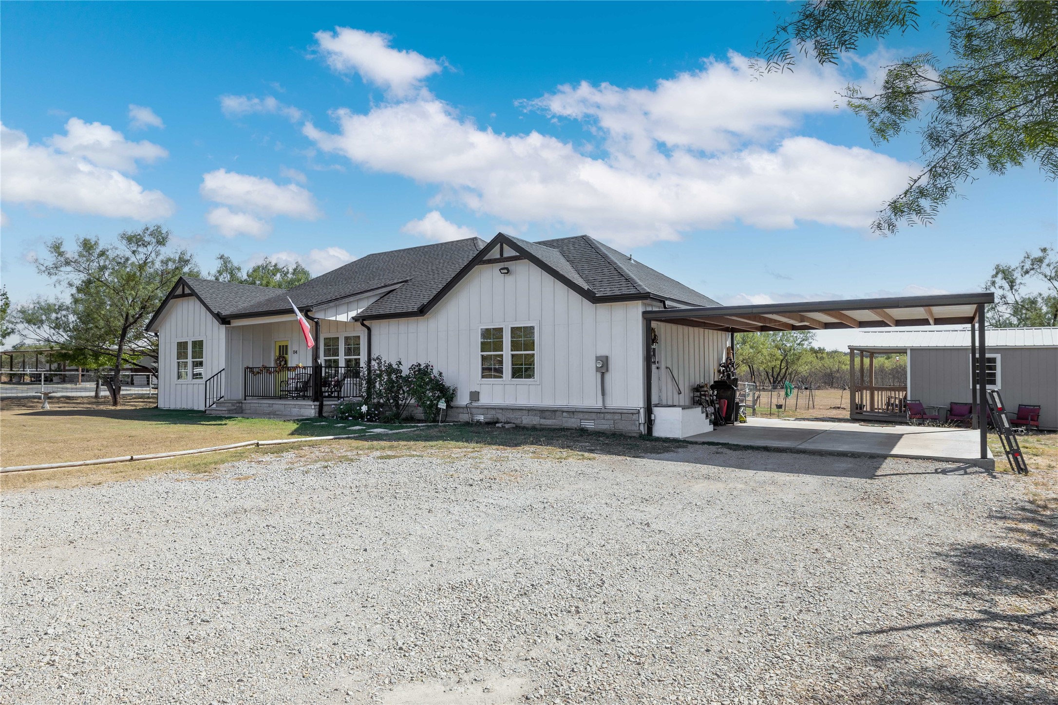 114 Hudson Lane