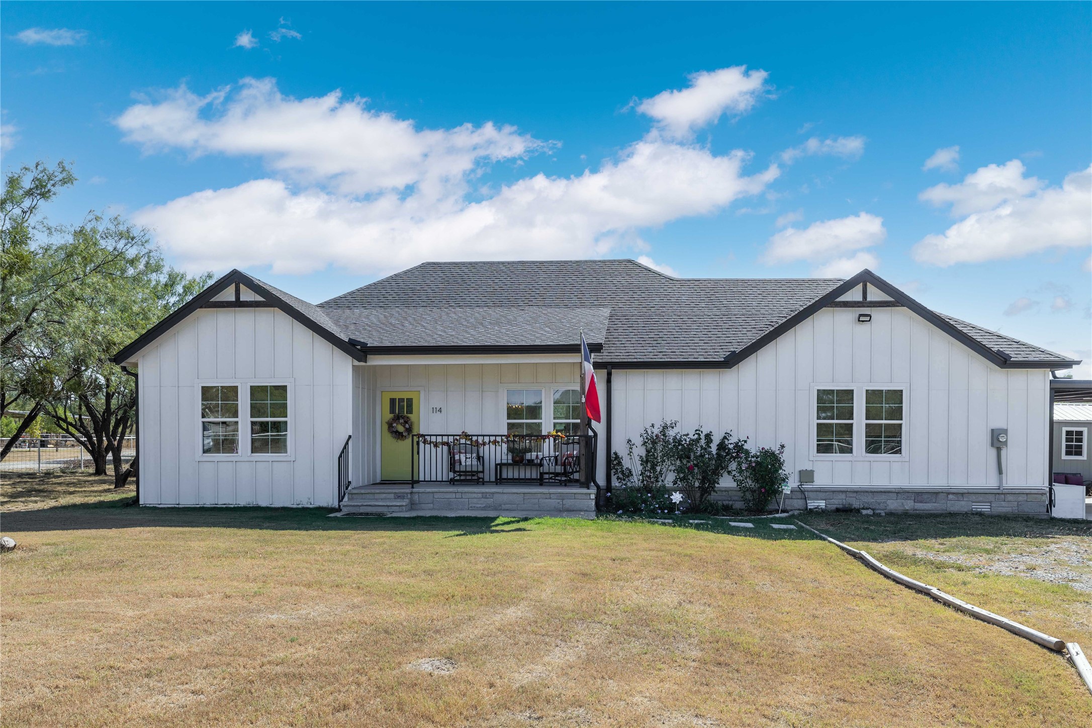 114 Hudson Lane