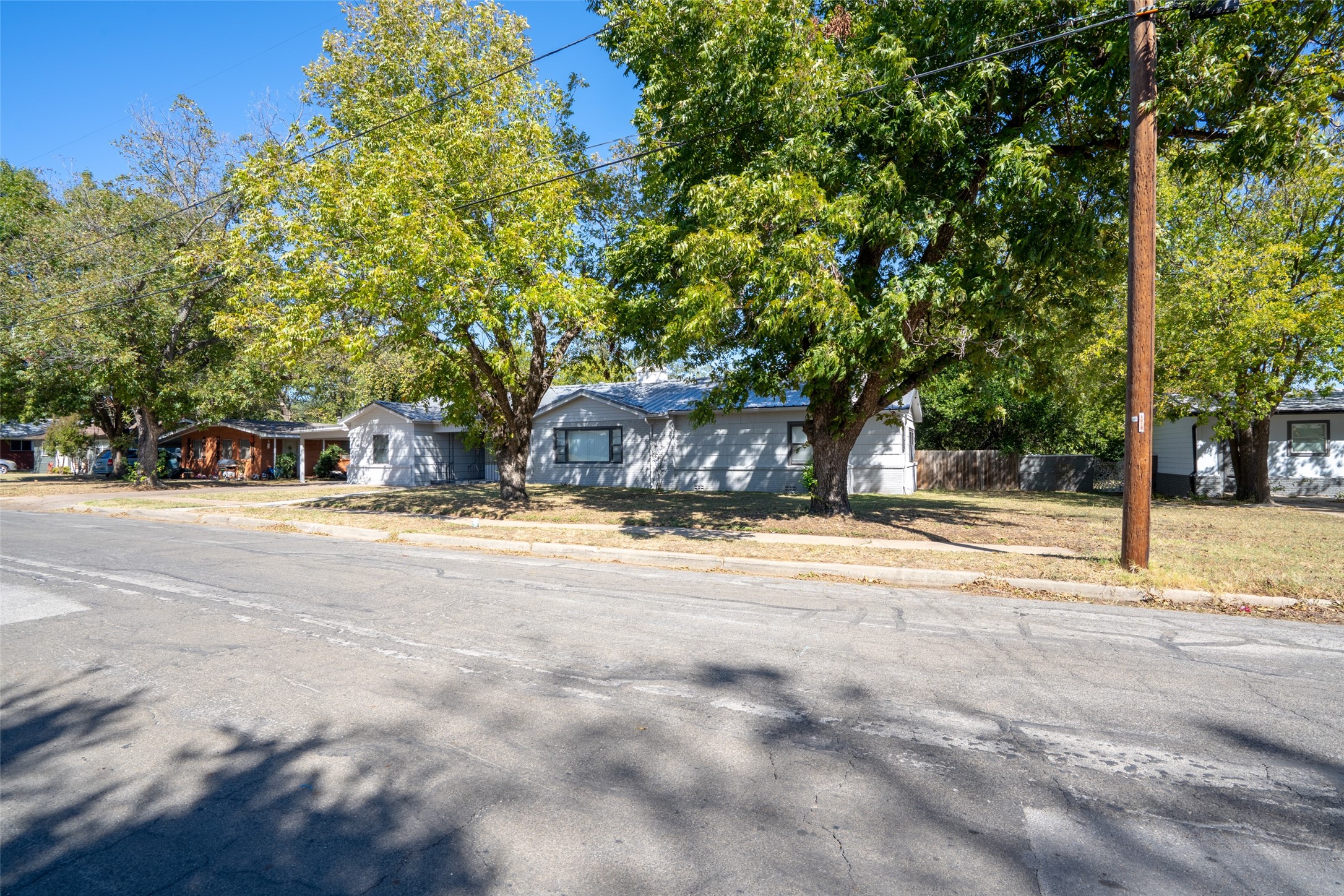 1031 N Neblett Street