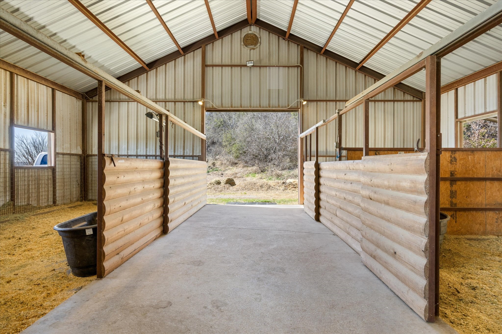 920 Horsemans Drive