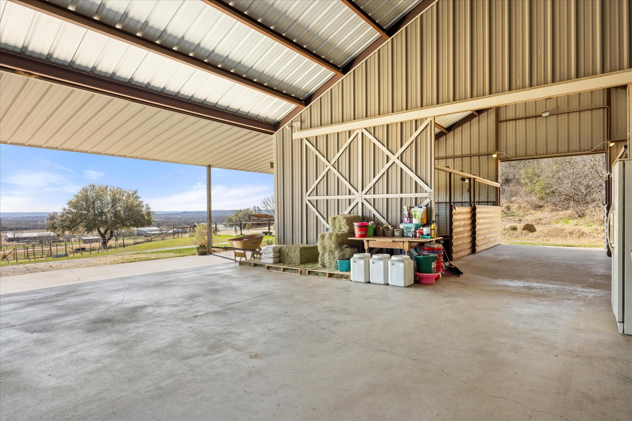 920 Horsemans Drive