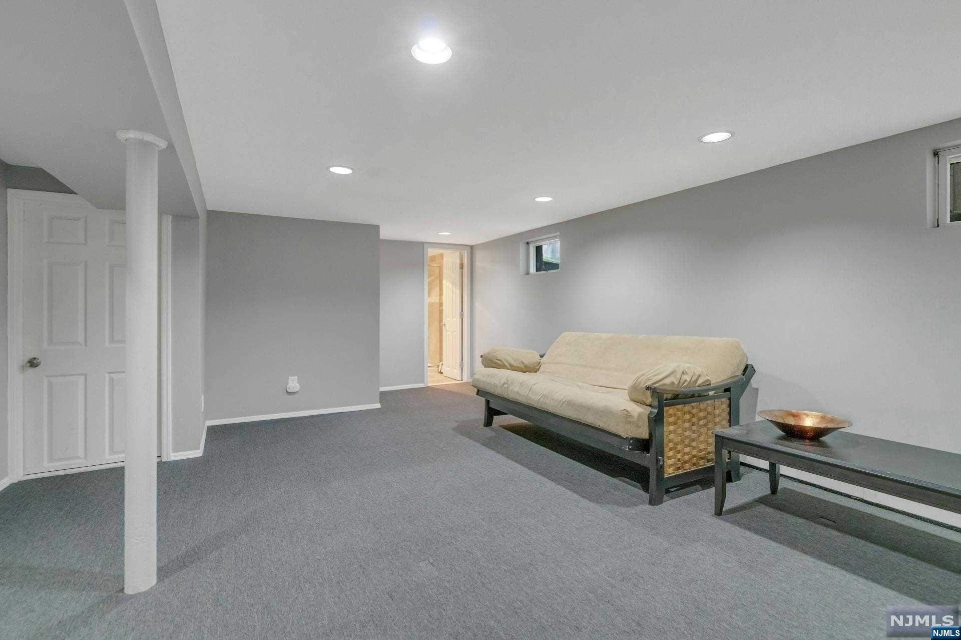 14 Taillon Terrace