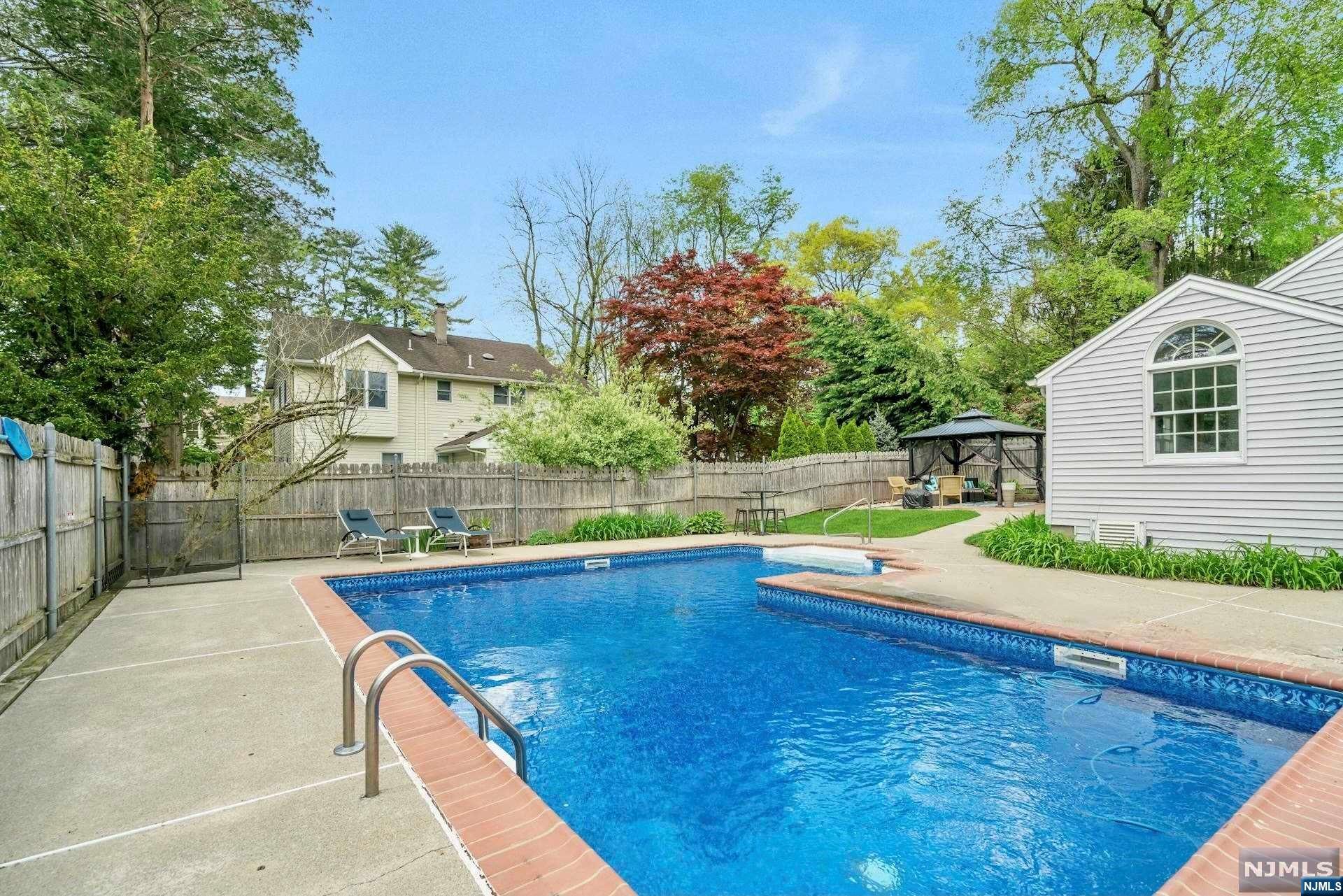 14 Taillon Terrace