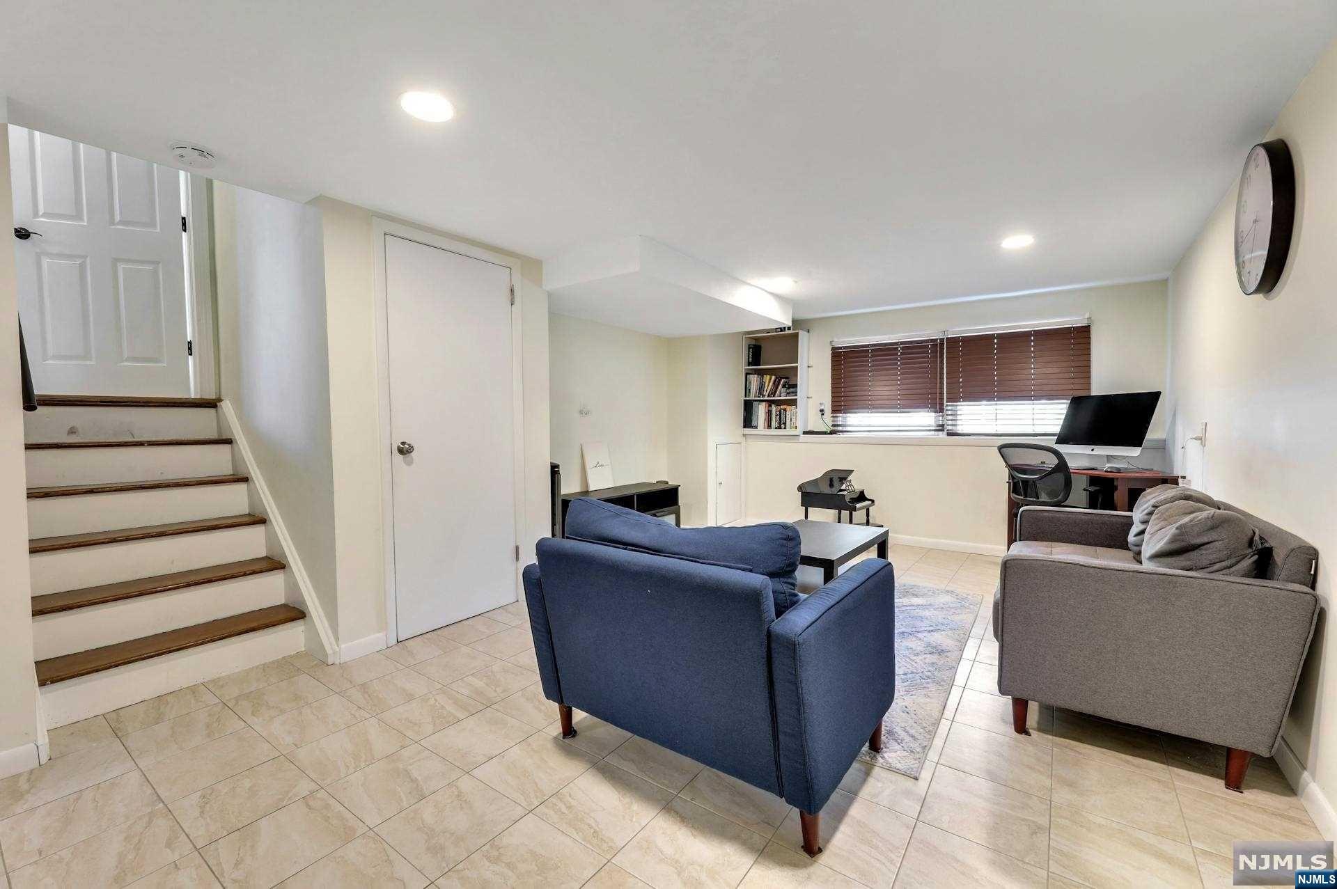 35 Galway Place
