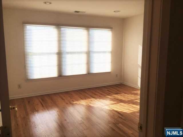 10 Mulberry Court