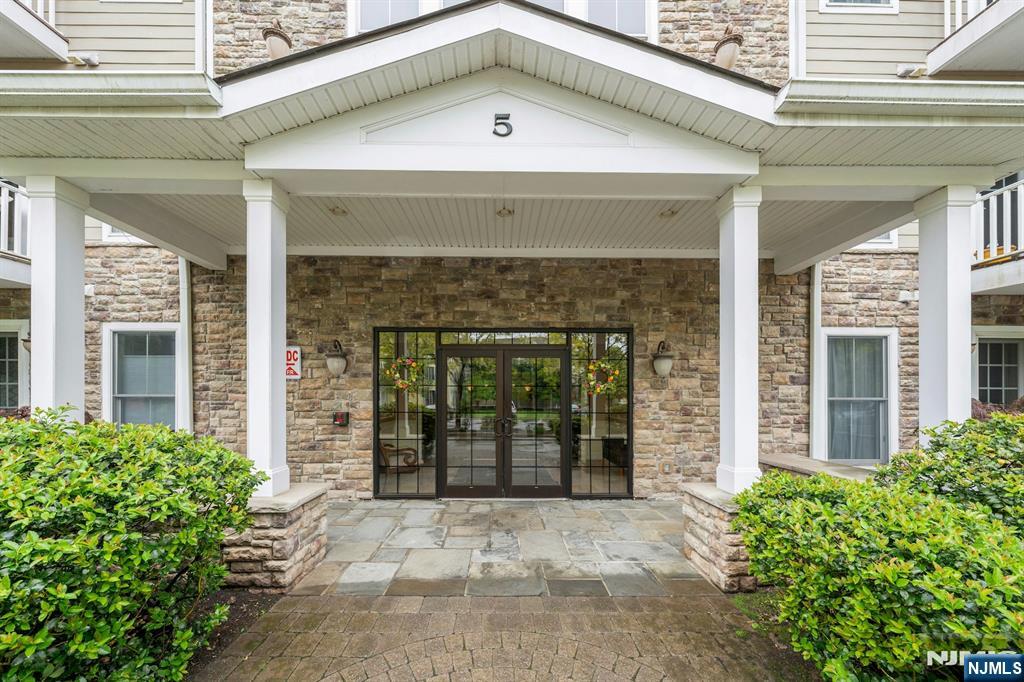 5 E Tenakill Park E Drive 110